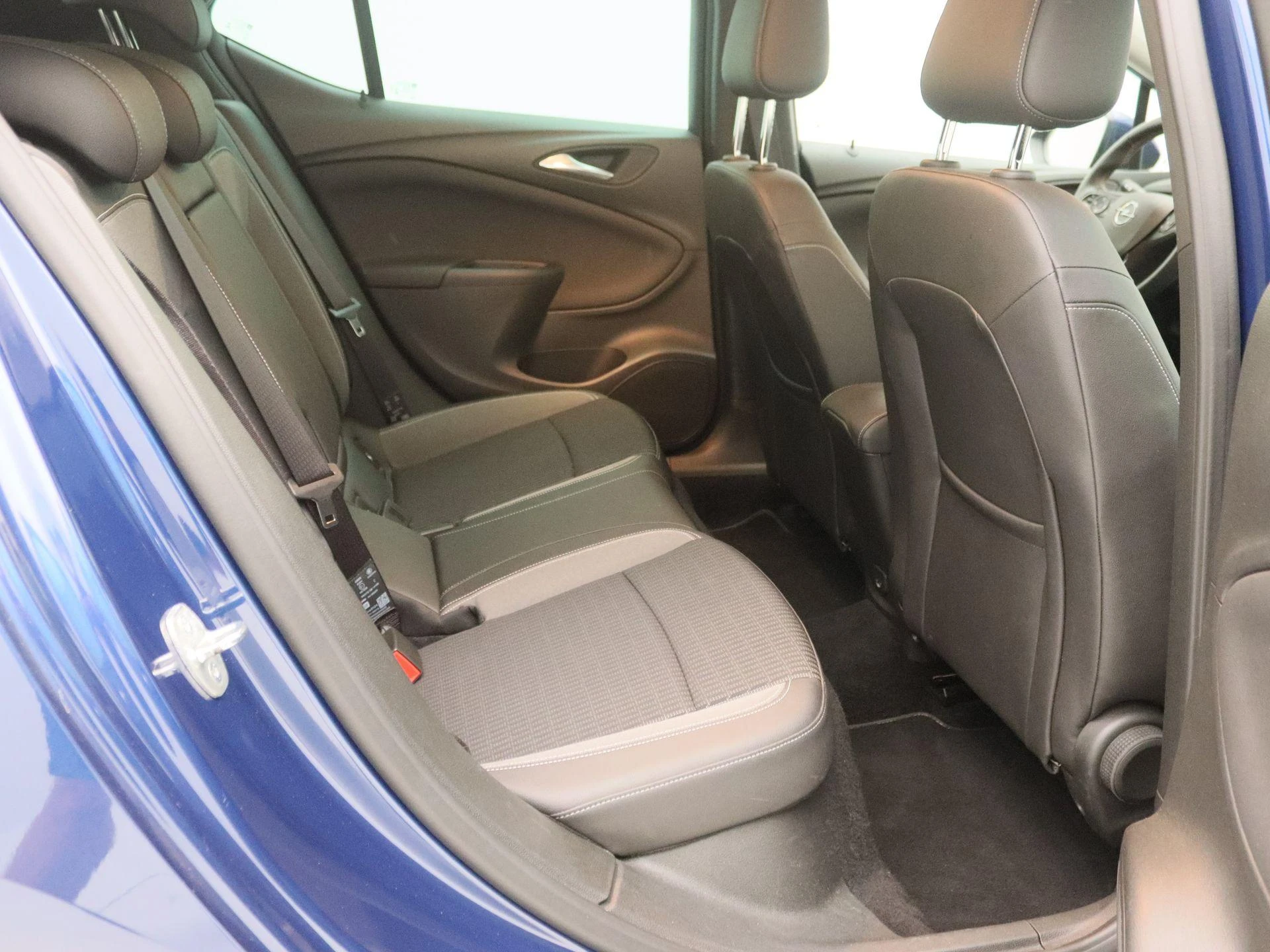 Opel-Astra-image-24
