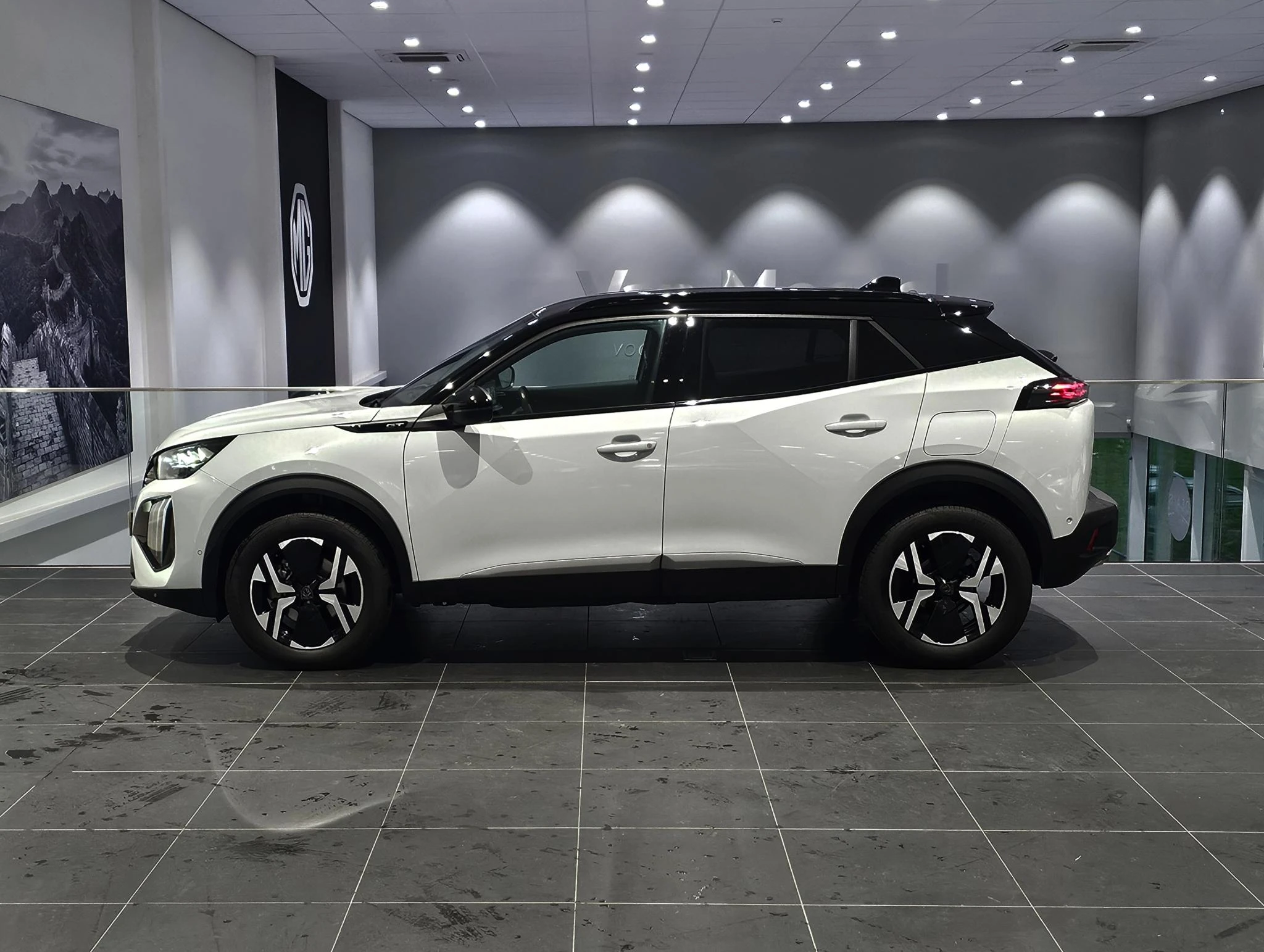 Peugeot-2008-image-7