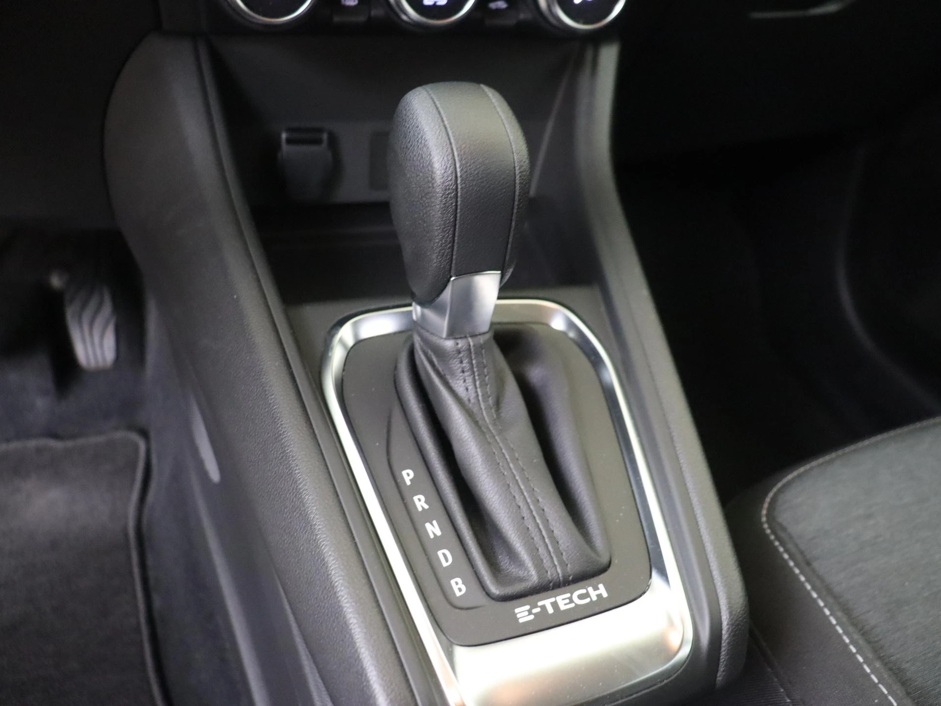 Renault-Captur-image-17