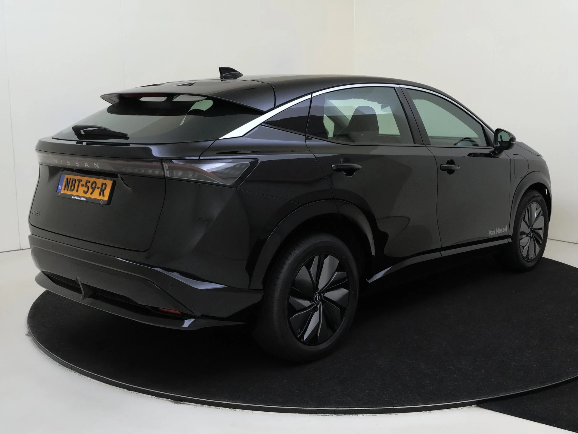 Nissan-ARIYA-image-3