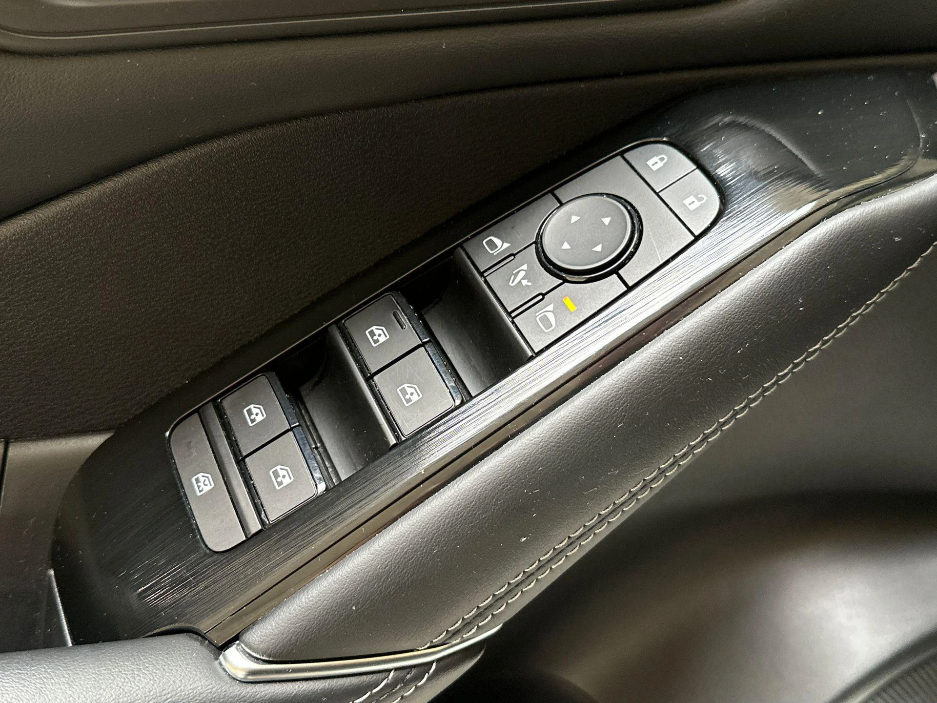 Nissan-QASHQAI-image-23