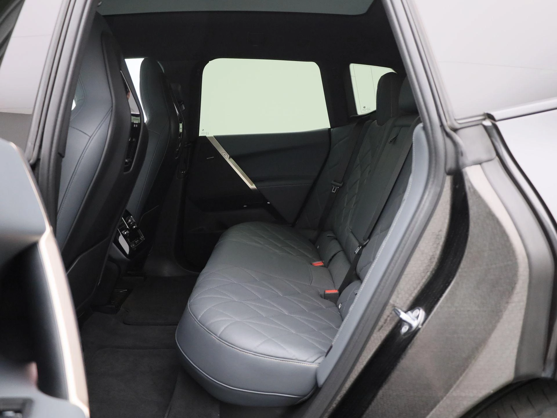 BMW-iX-image-10
