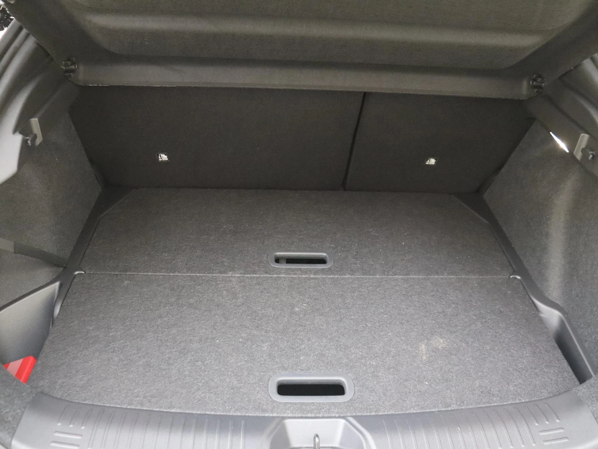 Nissan-Leaf-image-28