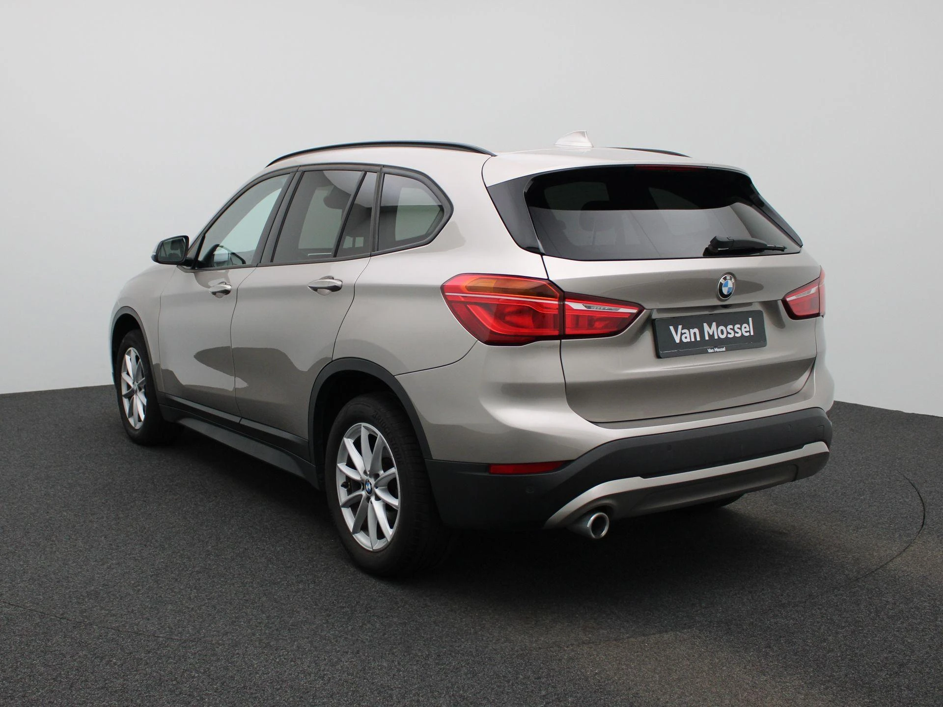 BMW-X1-image-1