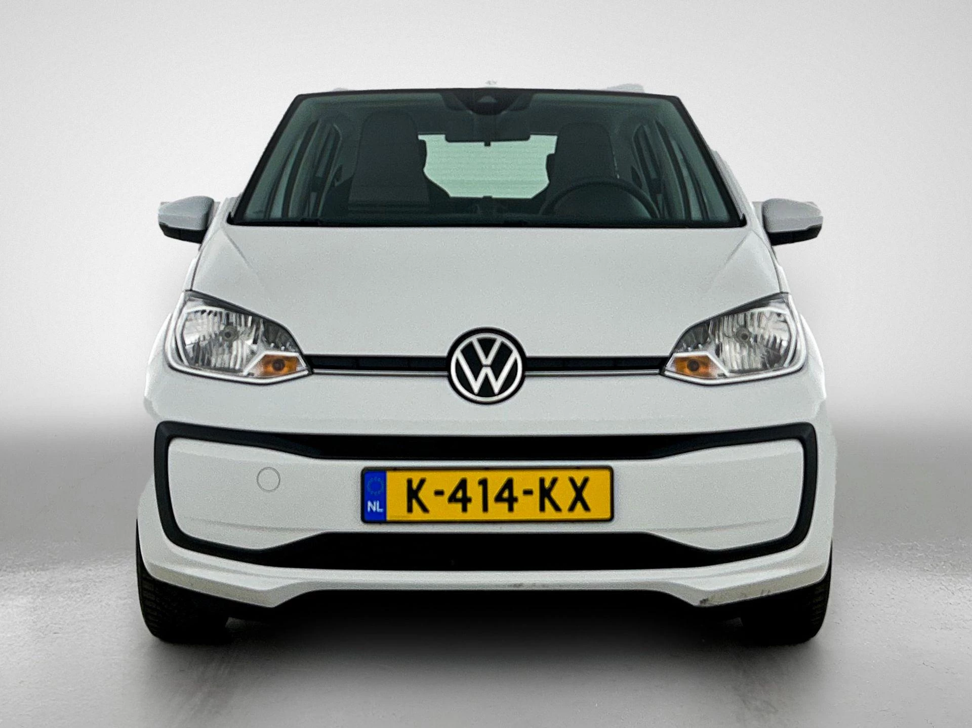 Volkswagen-up!-image-4