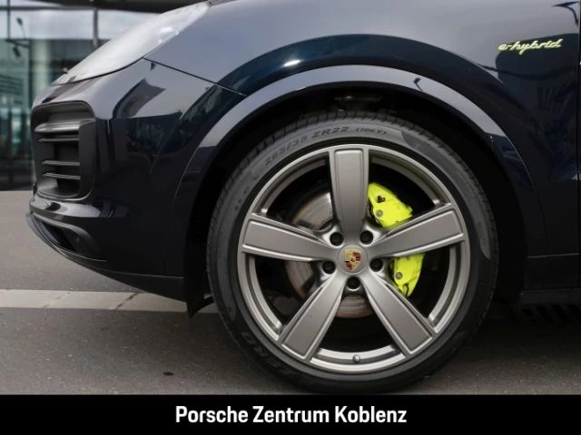 Porsche Cayenne E-Hybrid Coupe -