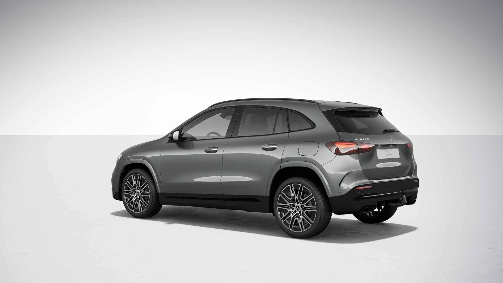 Mercedes-Benz-GLA-image-2