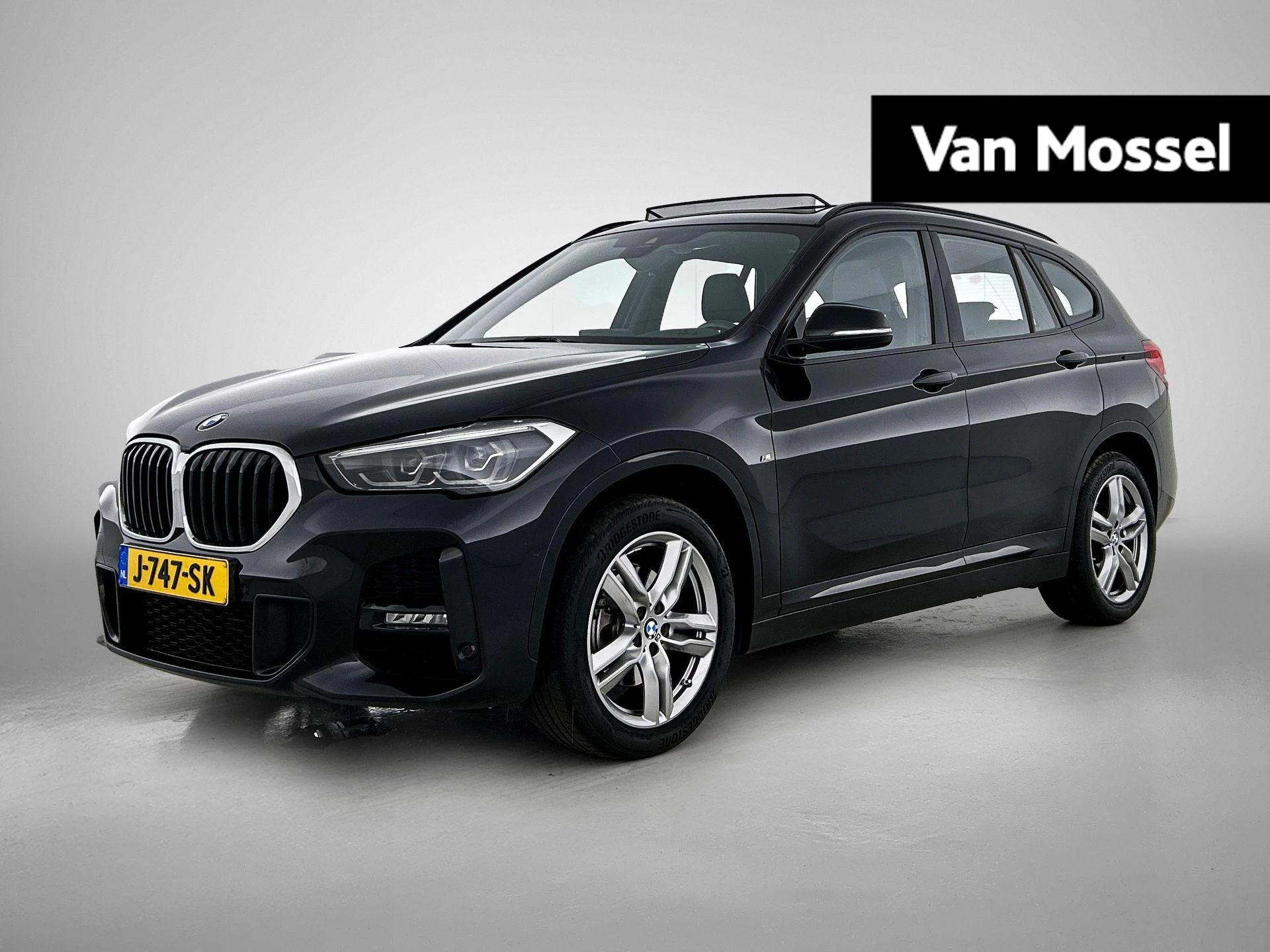 BMW-X1-image-0
