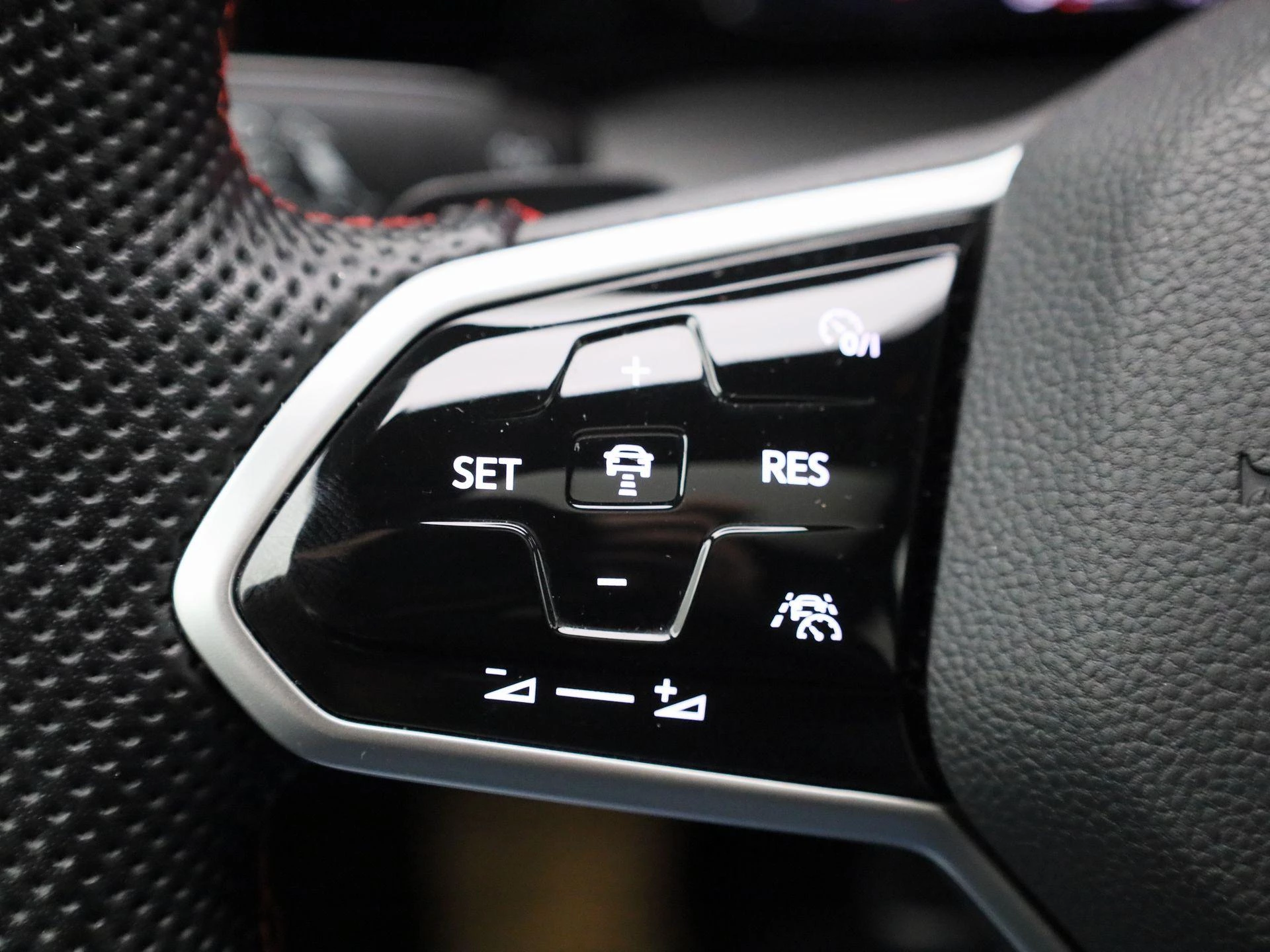 Volkswagen Golf 2.0 TSI GTI Clubsport 301 PK|