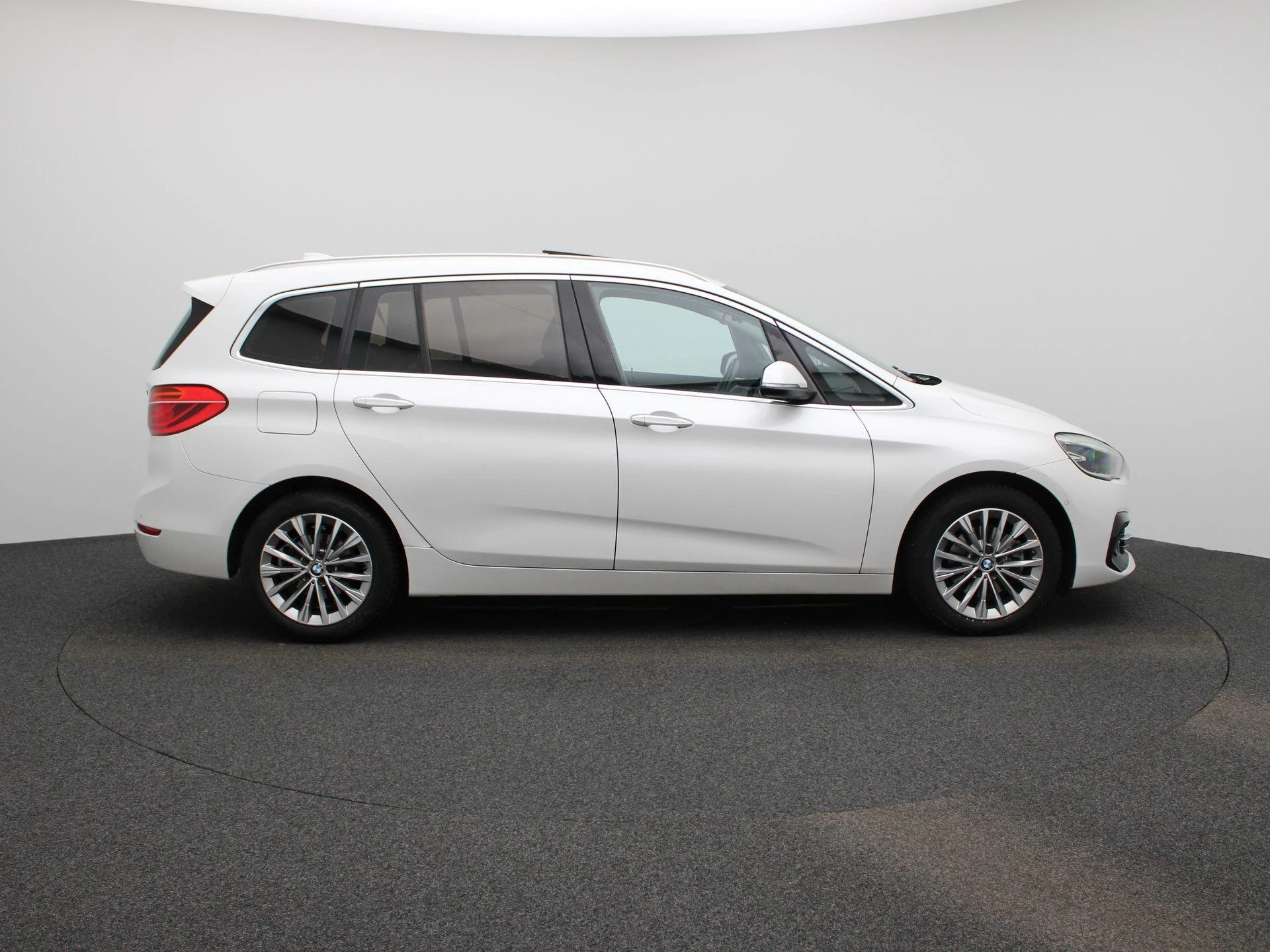 BMW-2 Serie-image-5