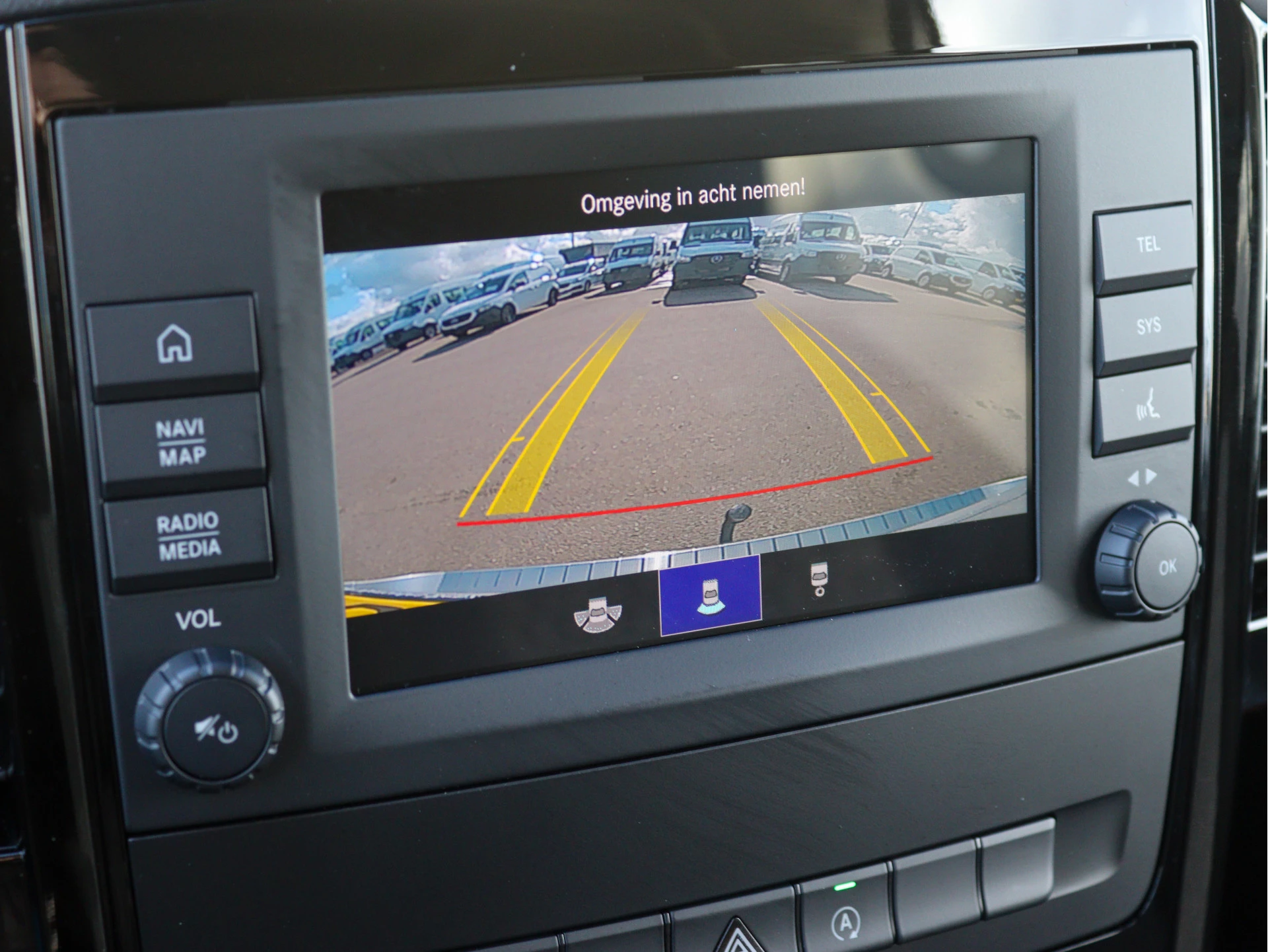 Mercedes-Benz-Vito-image-10