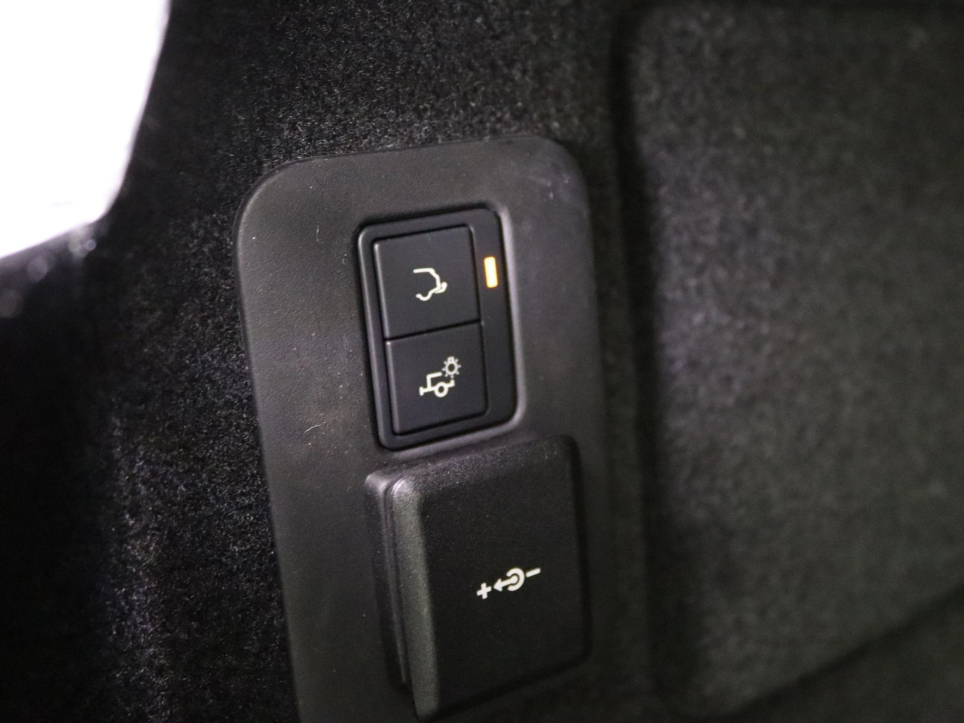 Land Rover-Range Rover Evoque-image-39