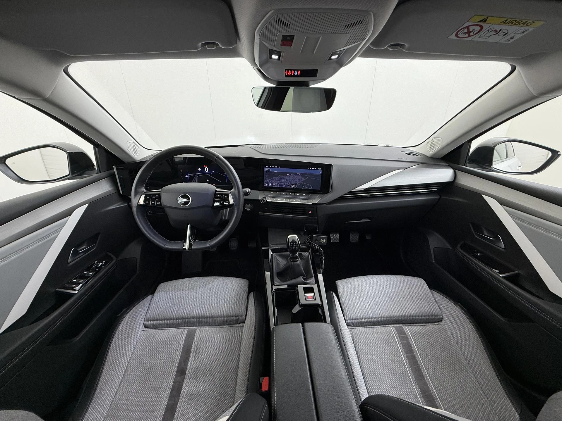 Opel-Astra-image-14