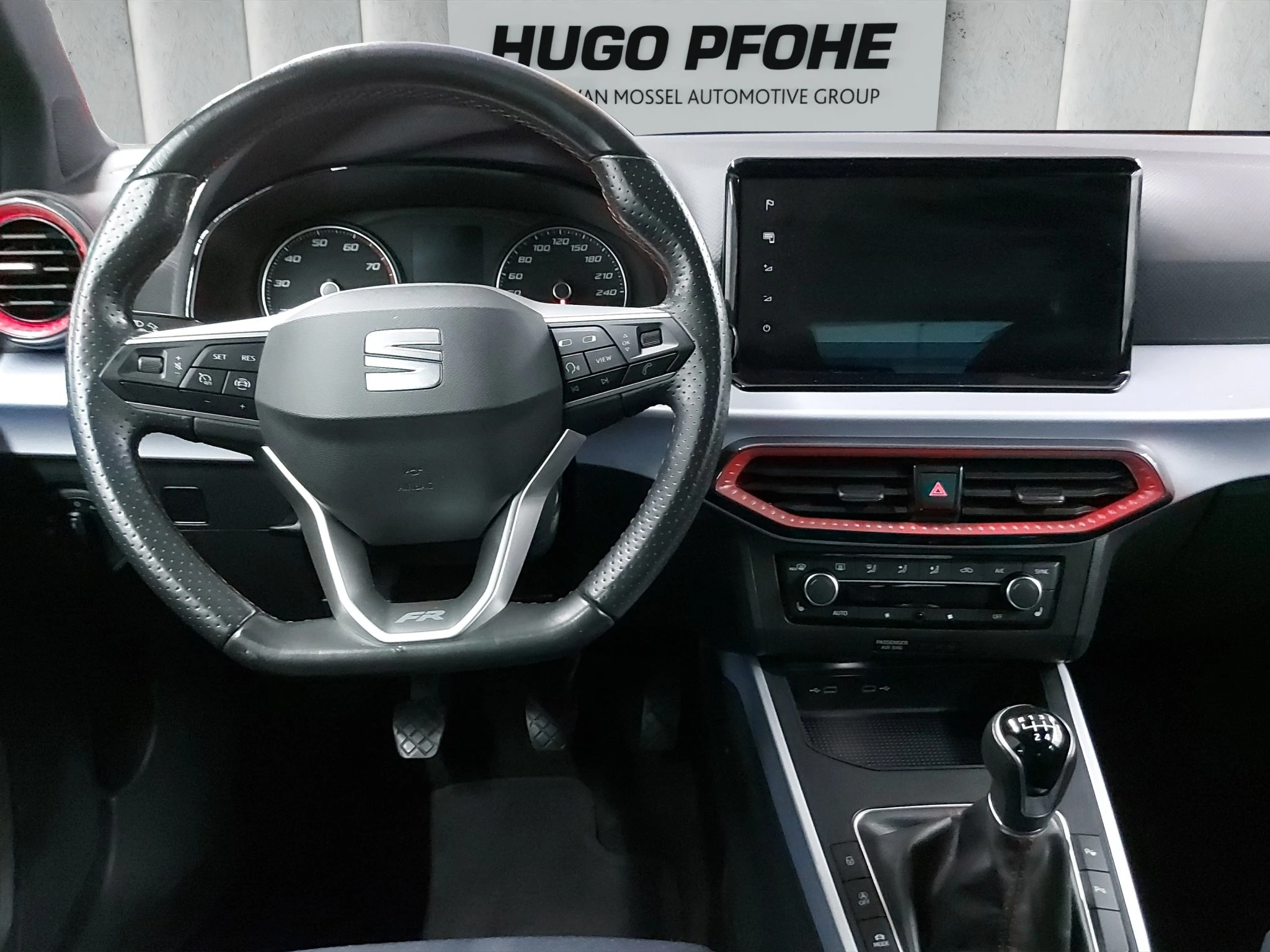 SEAT-Arona-image-11