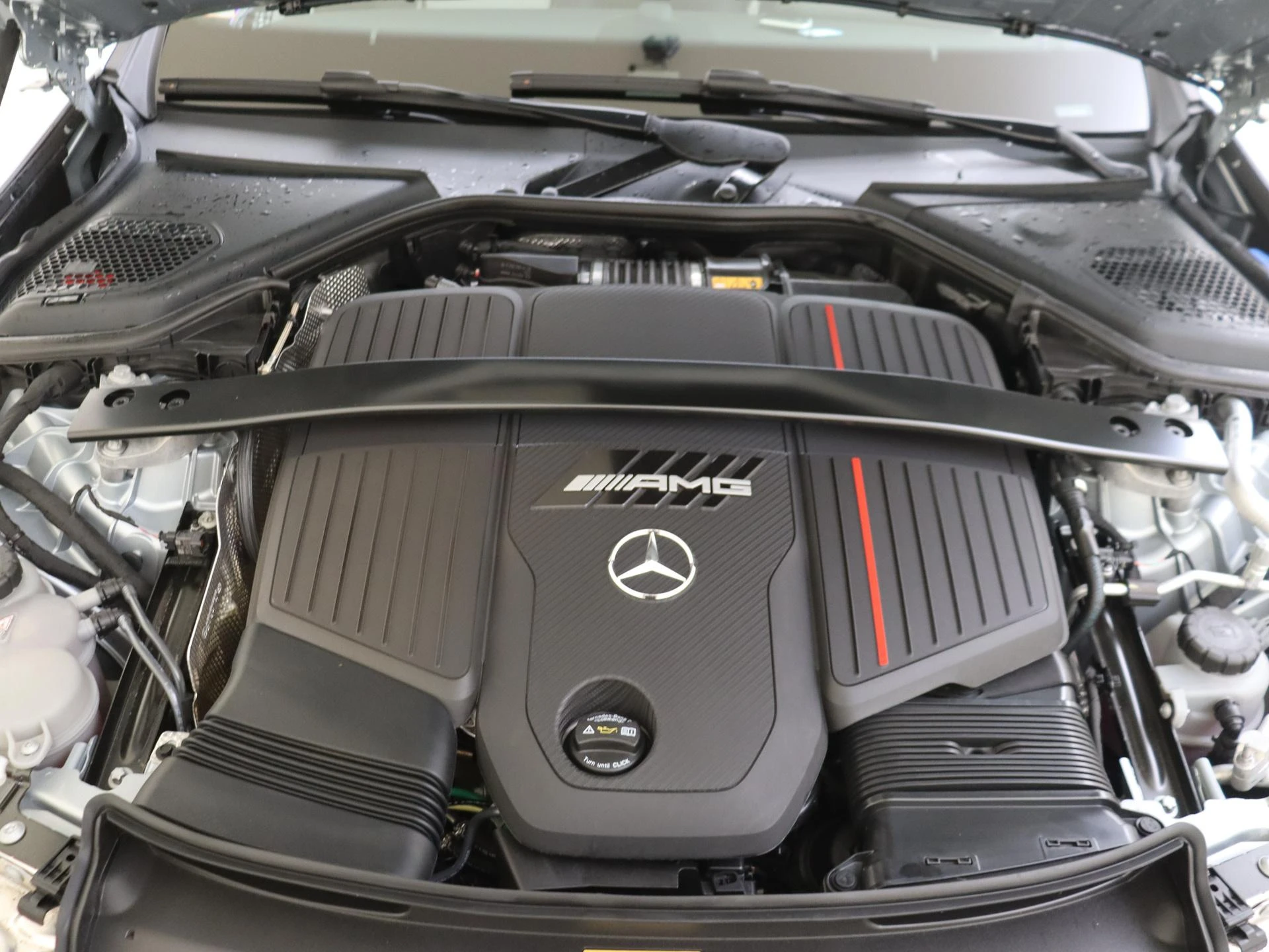Mercedes-Benz-E-Klasse-image-4