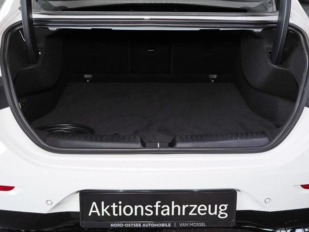Mercedes-Benz-CLA 250+-image-17