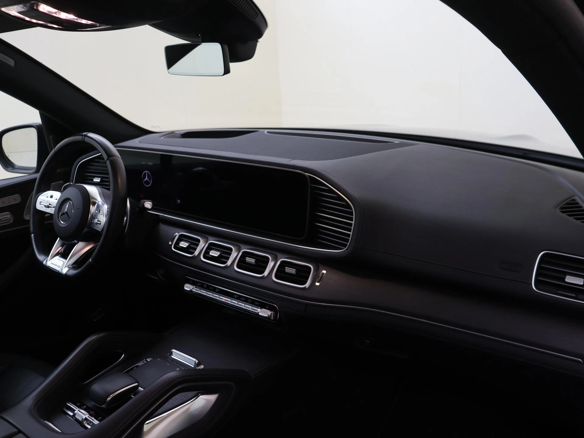 Mercedes-Benz-GLE-image-3