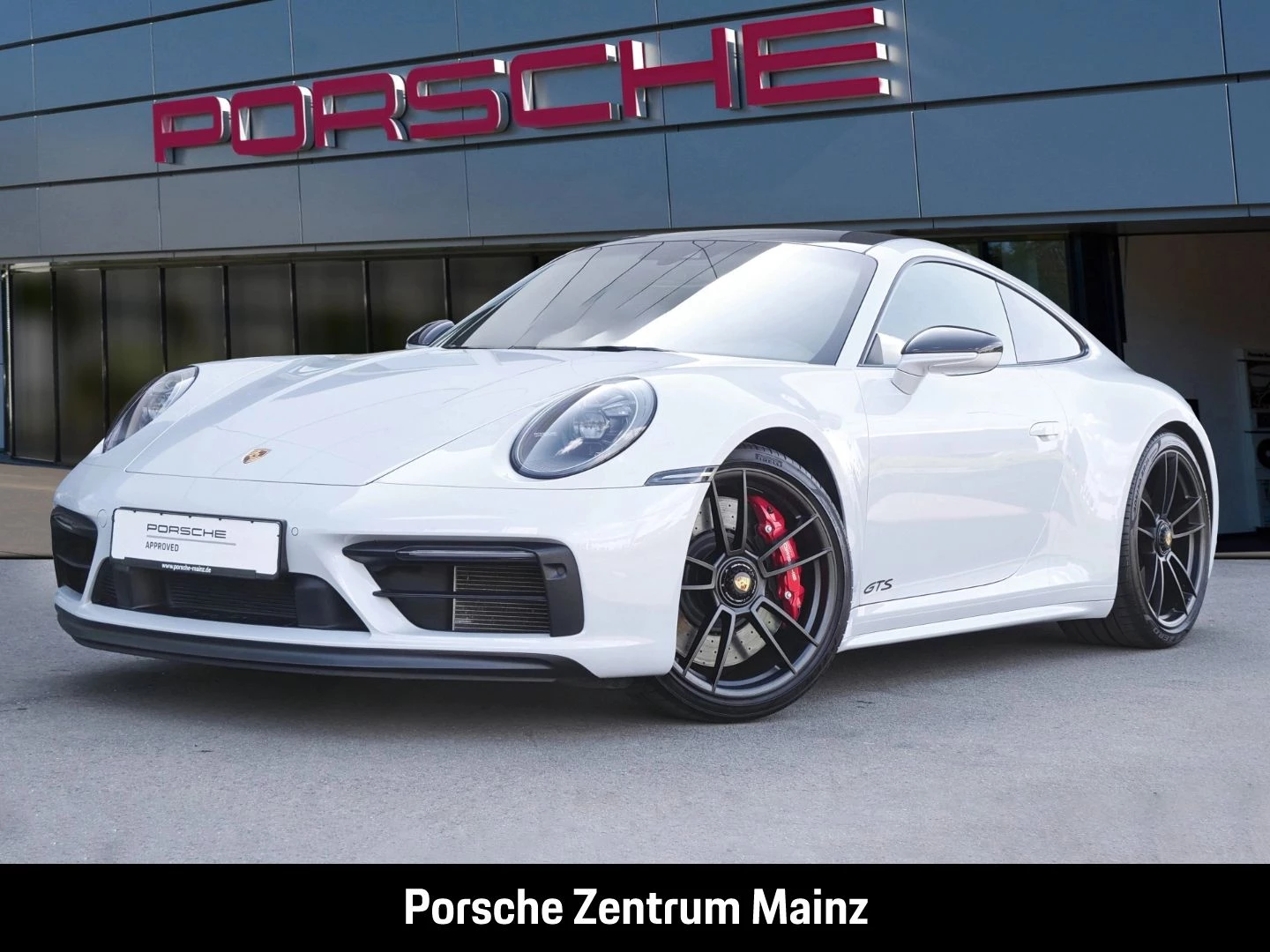 Porsche-911-image-0