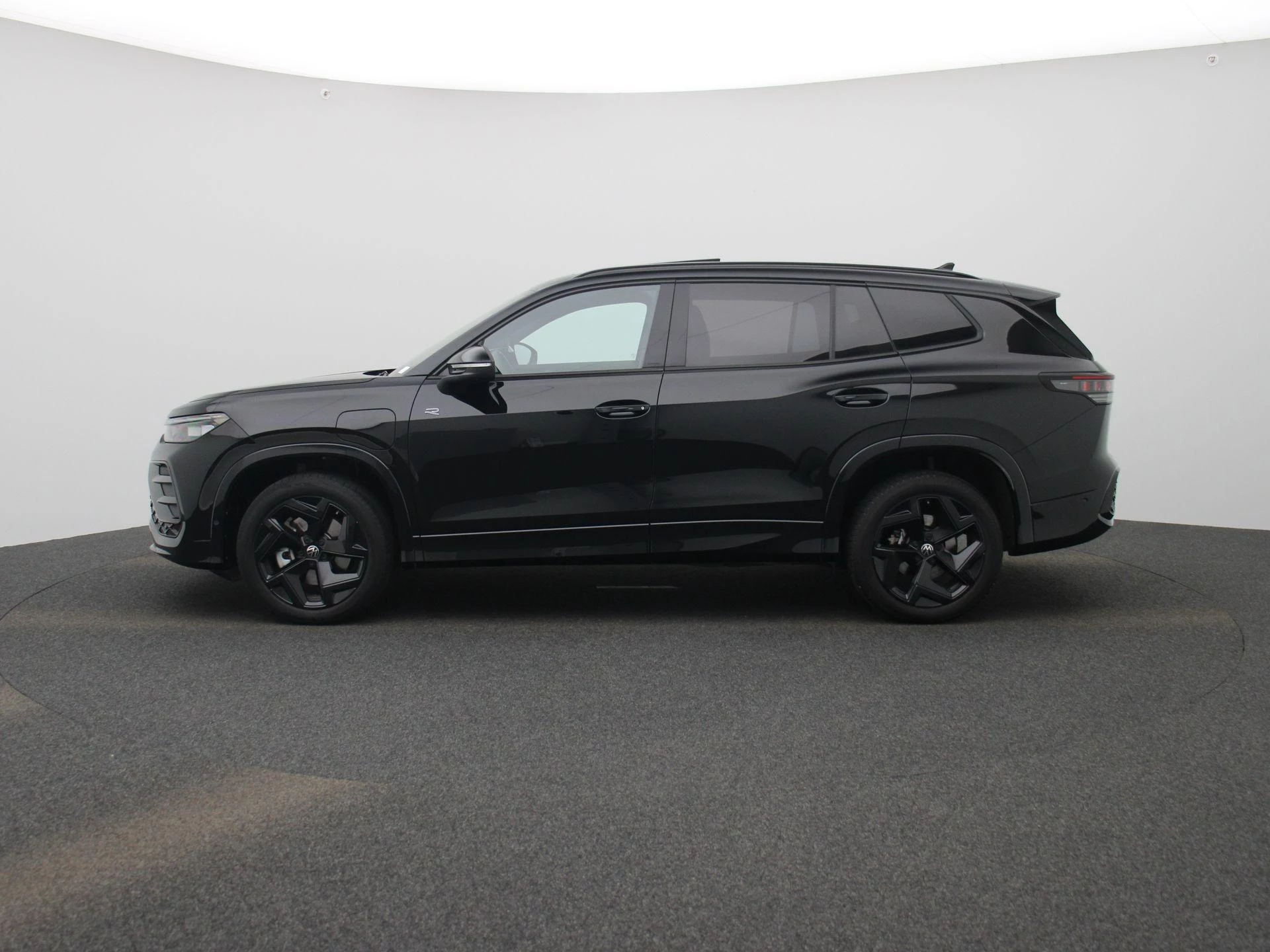 Volkswagen-Tayron-image-3