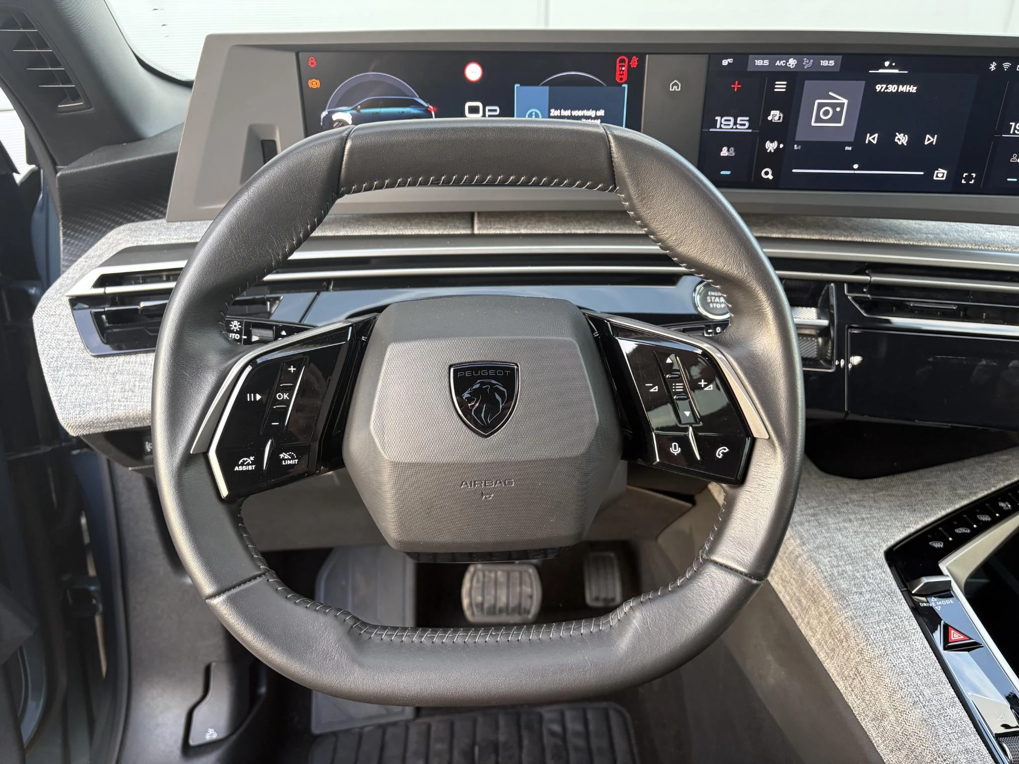 Peugeot-5008-image-11