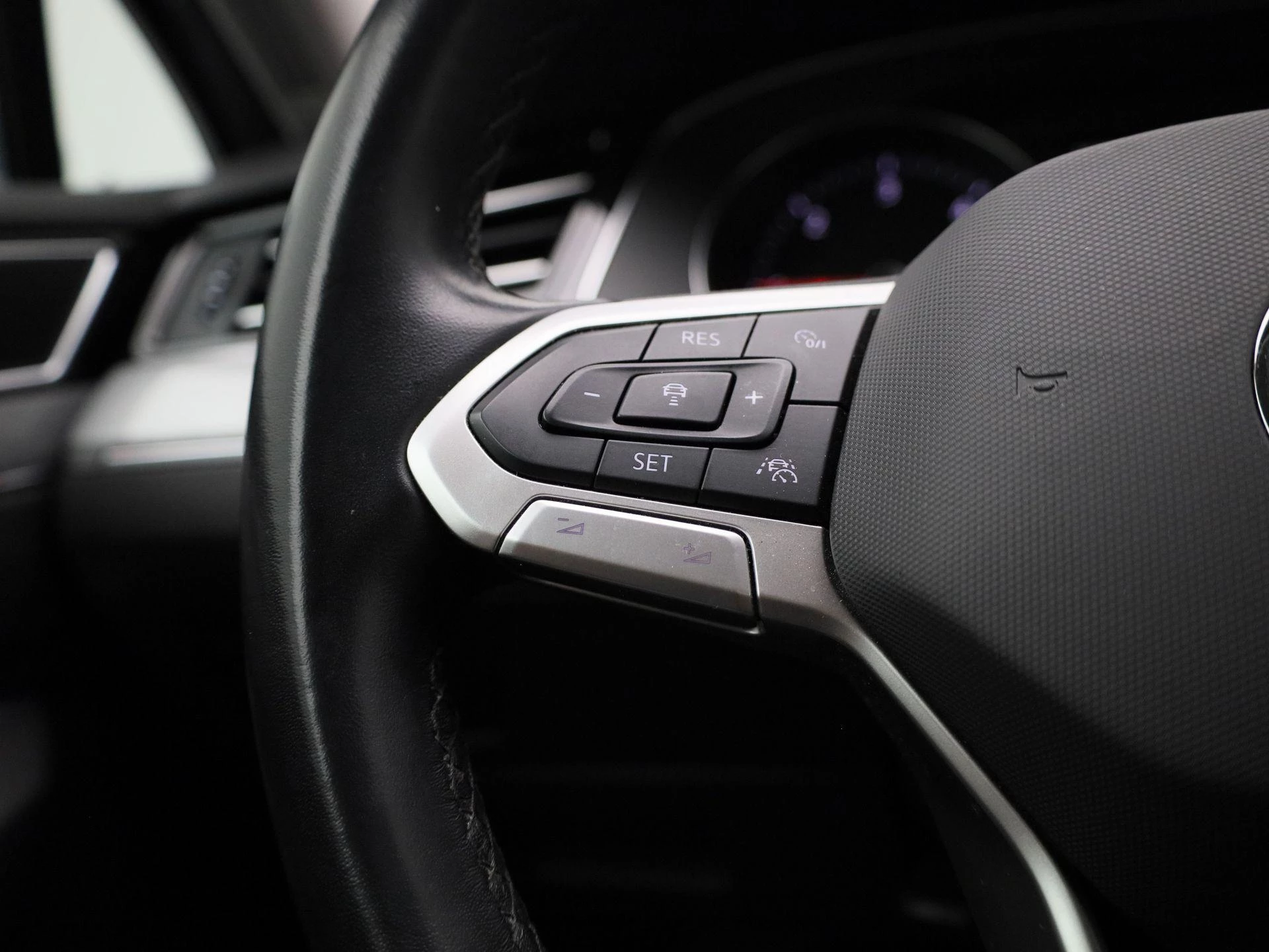 Volkswagen Passat Variant 2.0 TDI 90kW DSG Style Business Elektrische kofferklep | Camera | Adapt cruise