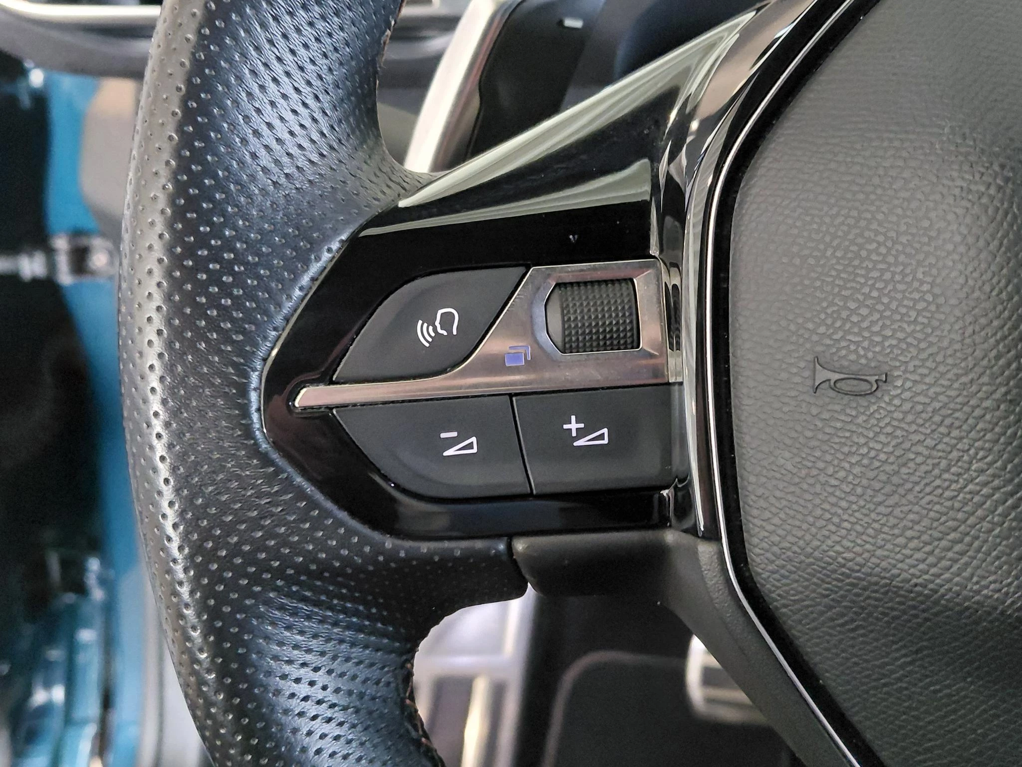 Peugeot 3008 1.6 HYbrid 225 GT
