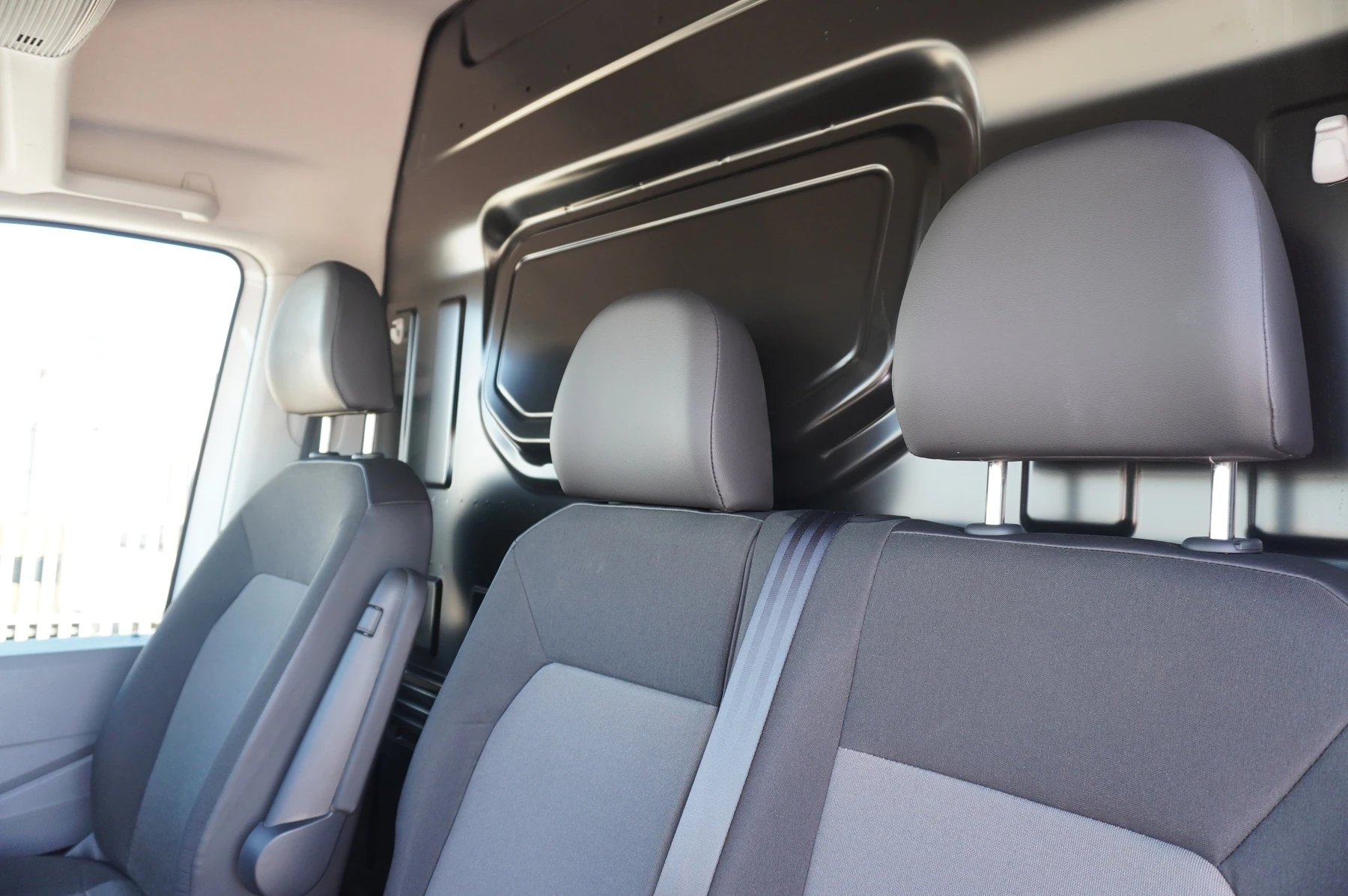 Volkswagen-Crafter-image-8