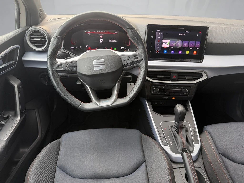 SEAT-Arona-image-9