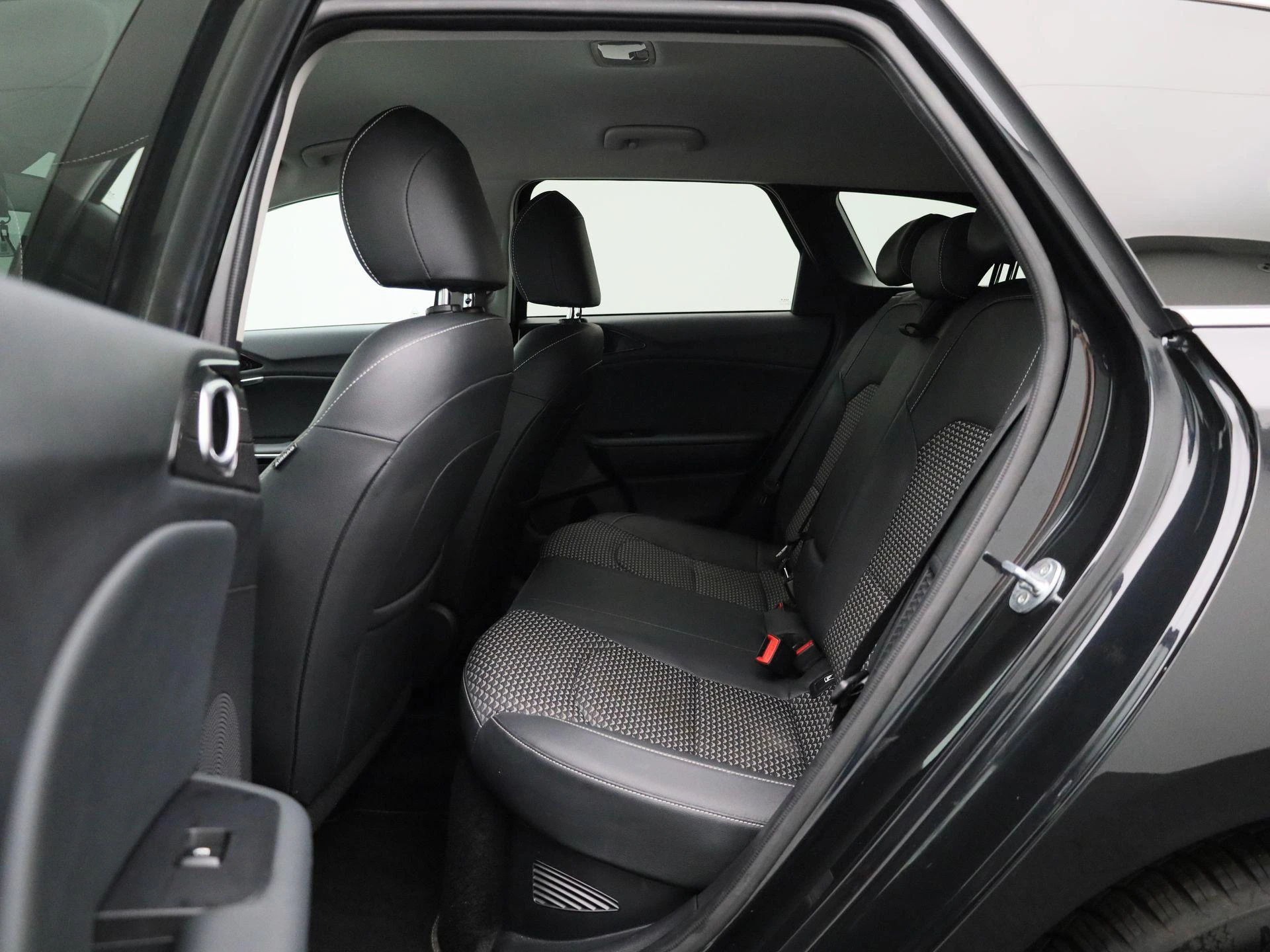 Kia cee'd Sportswagon Business Line 1.6 GDi PHEV DCT