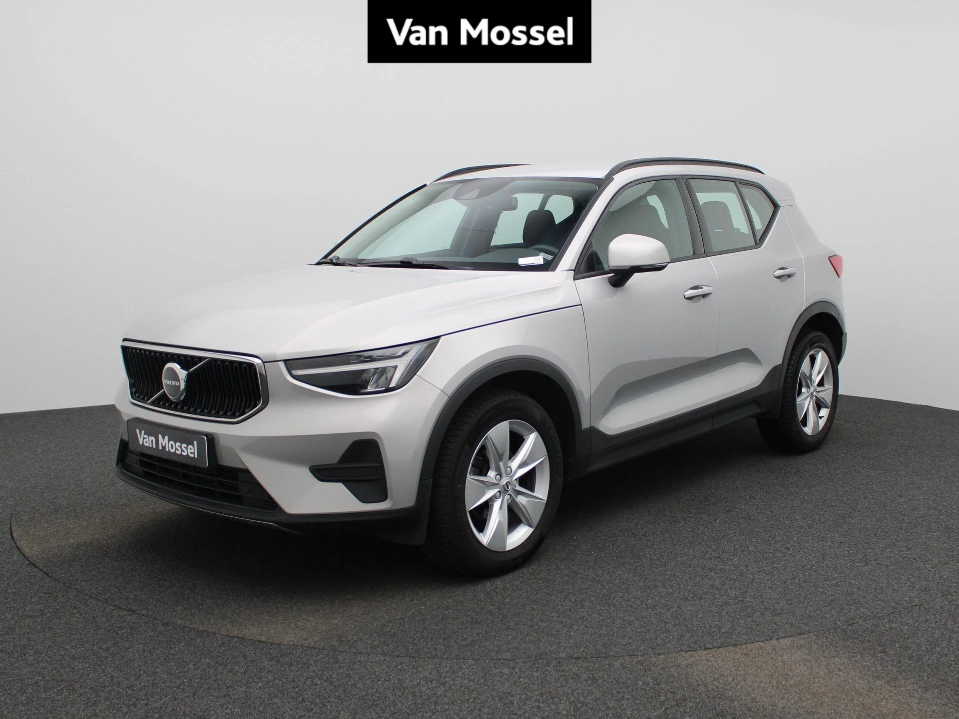 Volvo-XC40-image-0