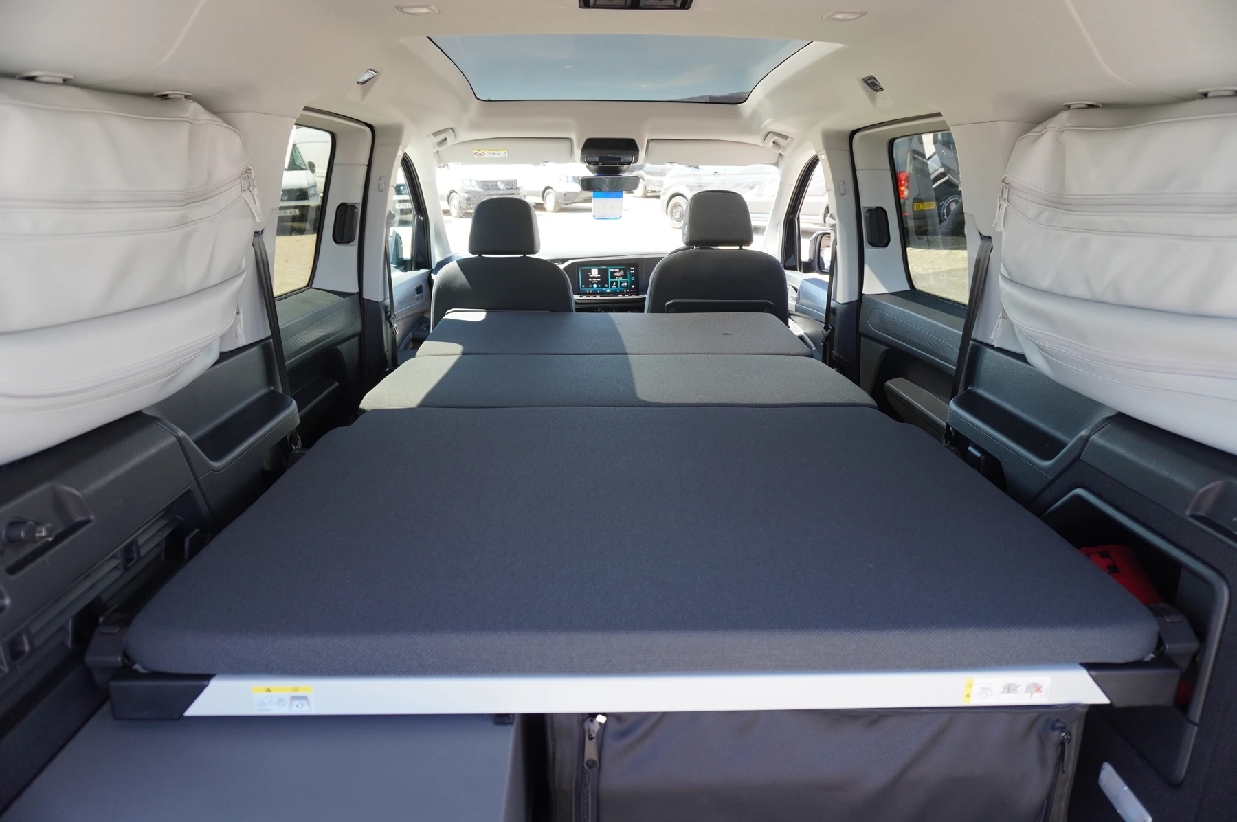 Volkswagen-Caddy-image-45