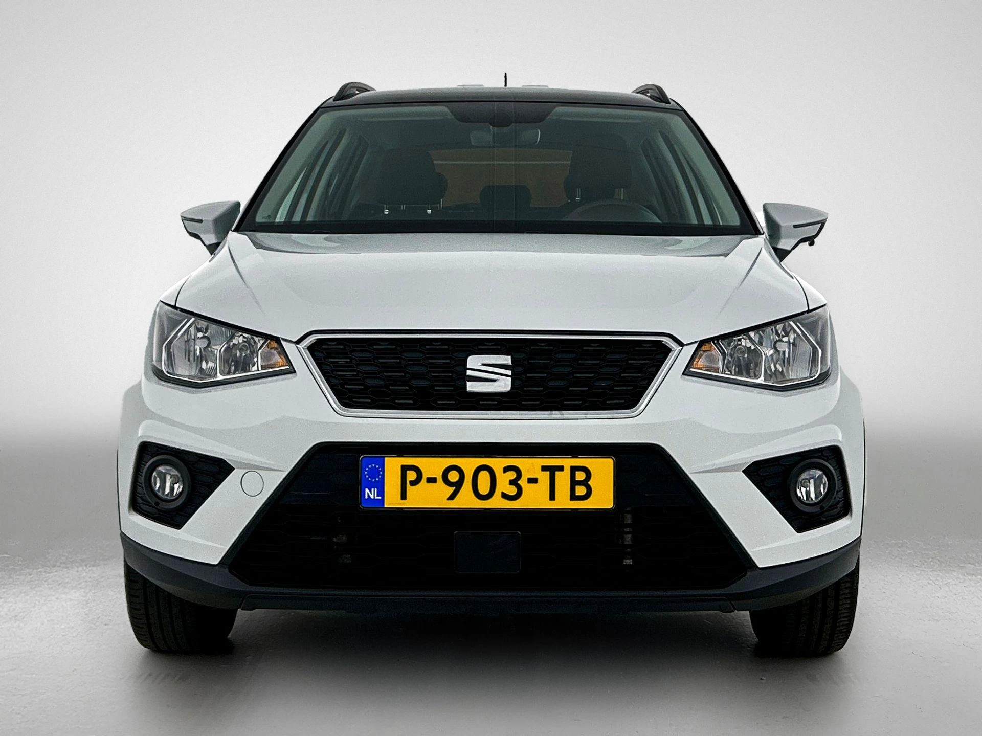 SEAT-Arona-image-4