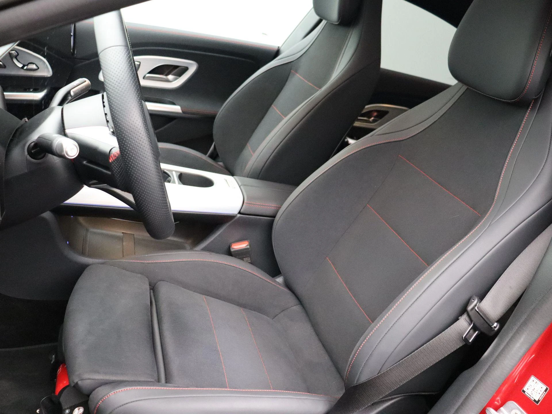 Mercedes-Benz-CLA-image-13