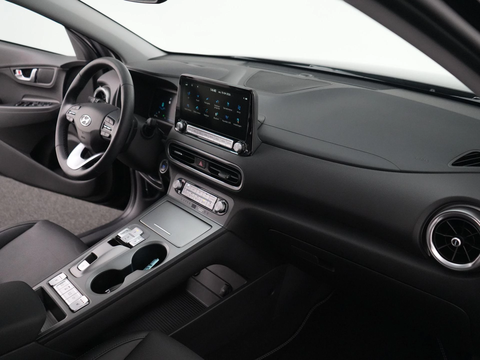 Hyundai Kona EV Premium 64 kWh