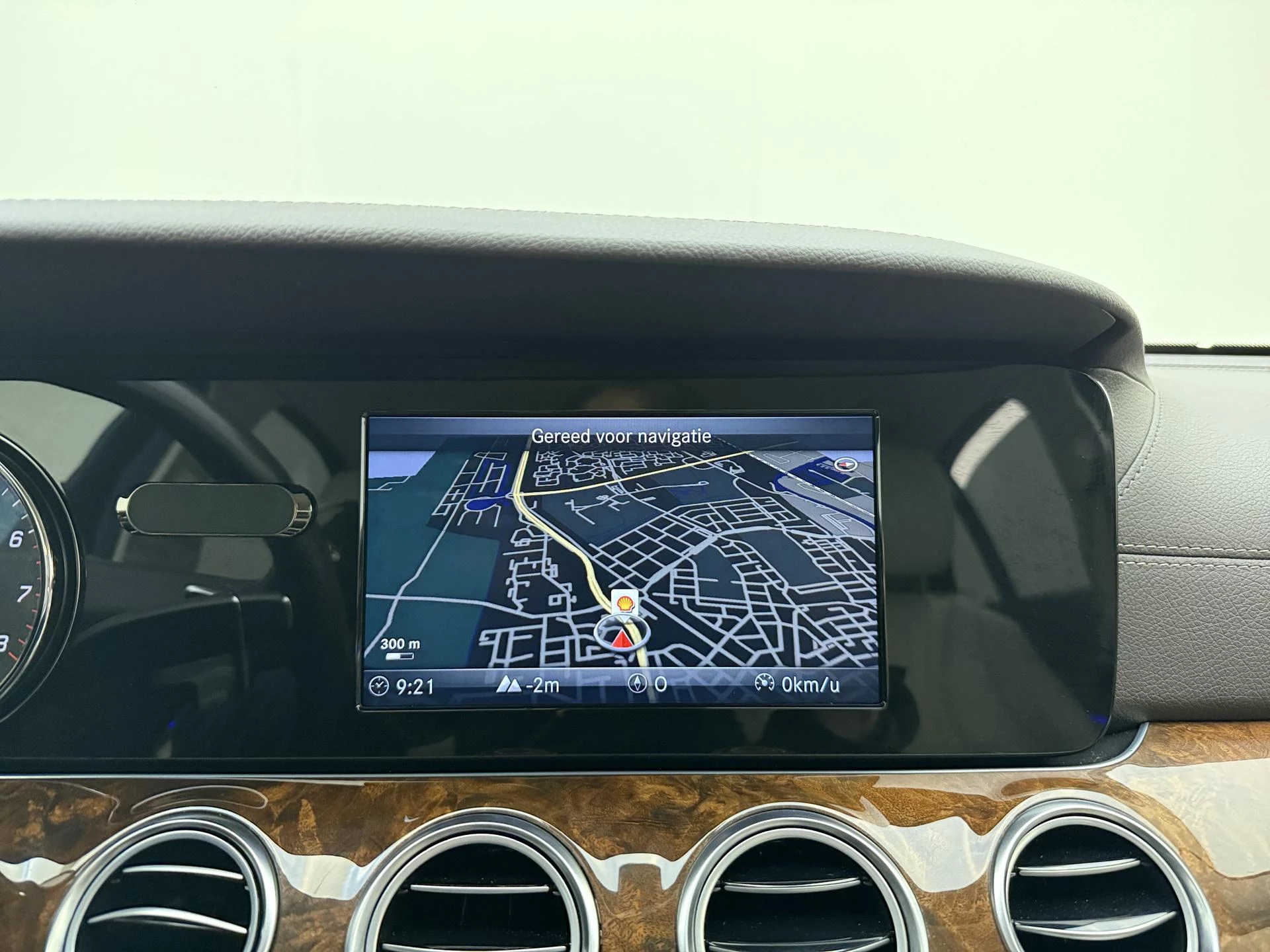 Mercedes-Benz-E-Klasse-image-23