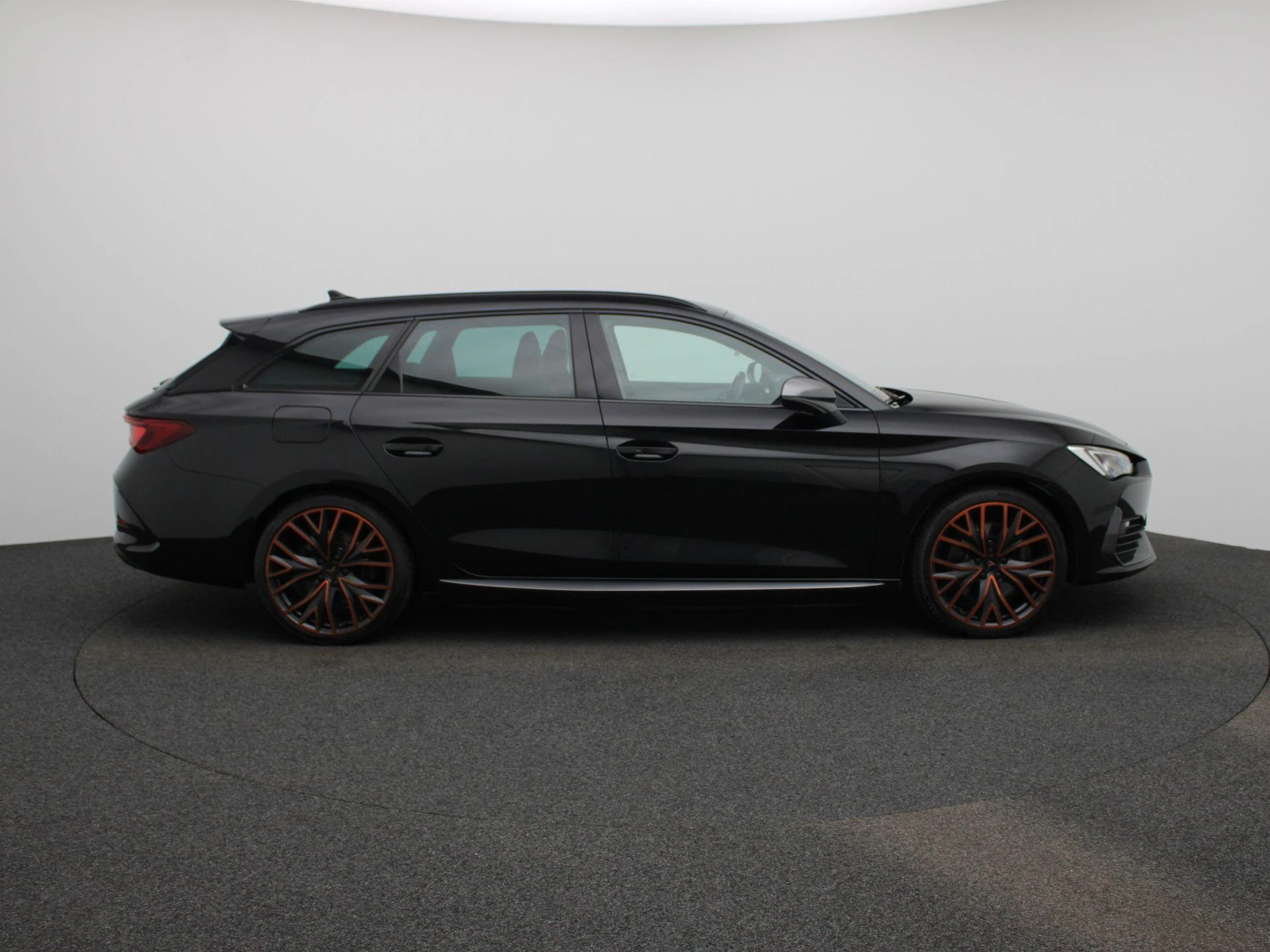 CUPRA-Leon Sportstourer-image-5