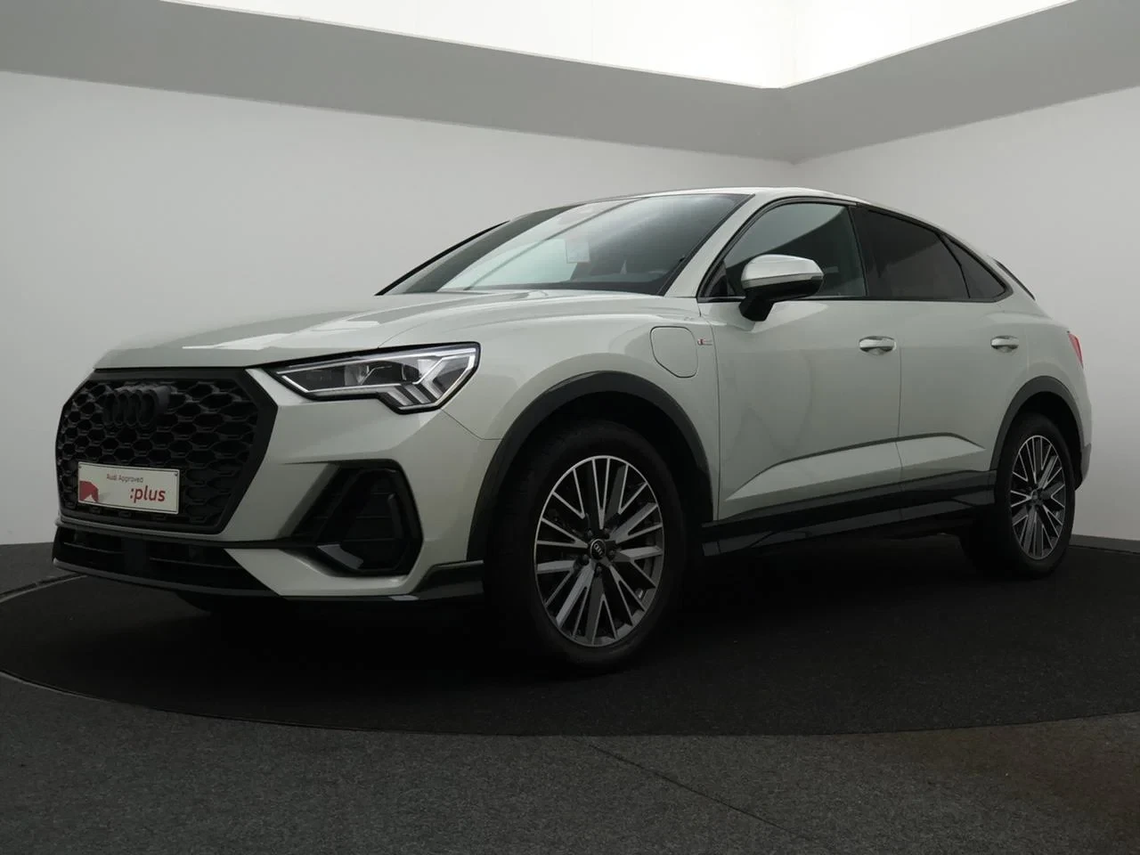 Audi-Q3-image-0