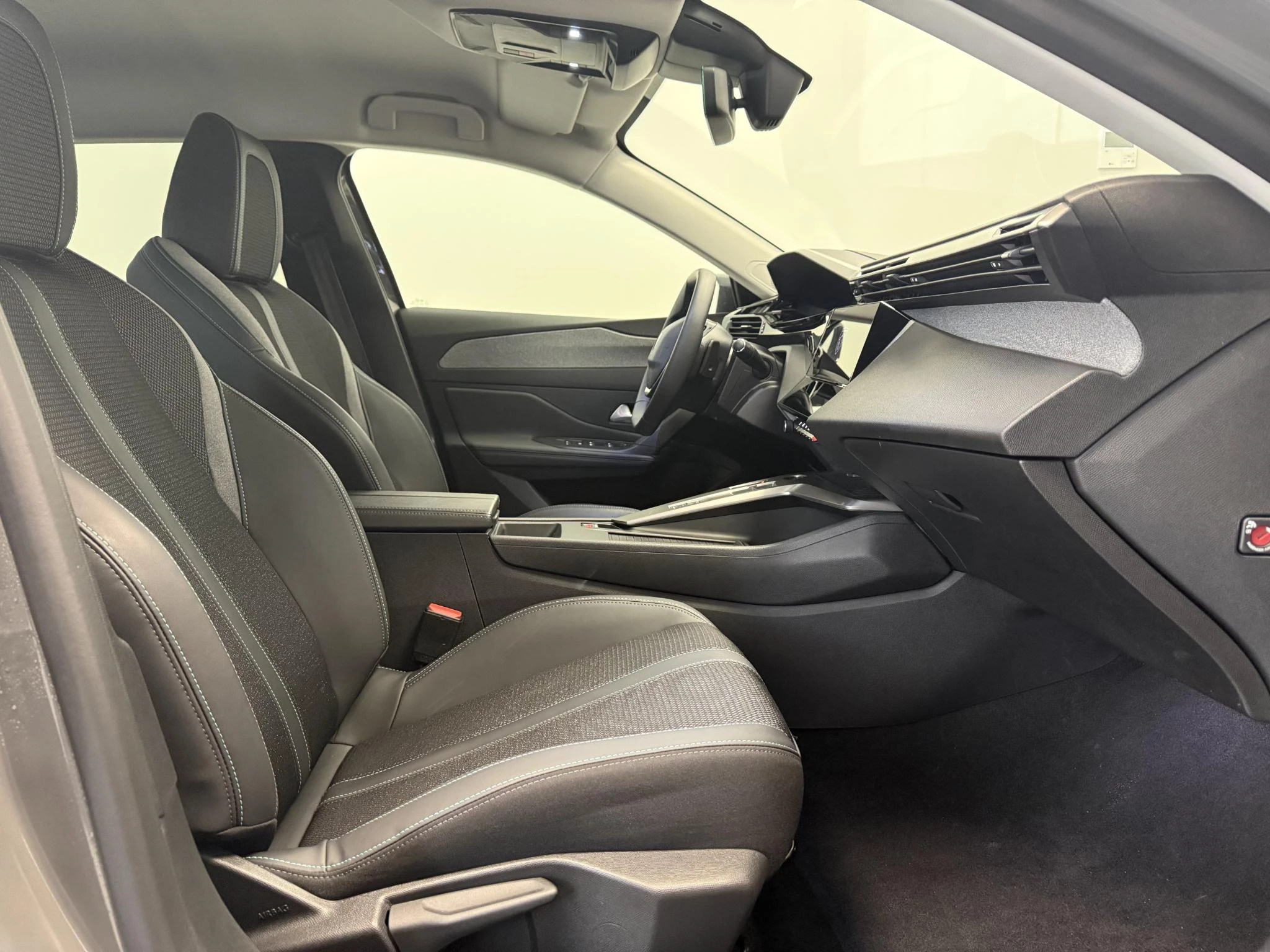 Peugeot-408-image-5