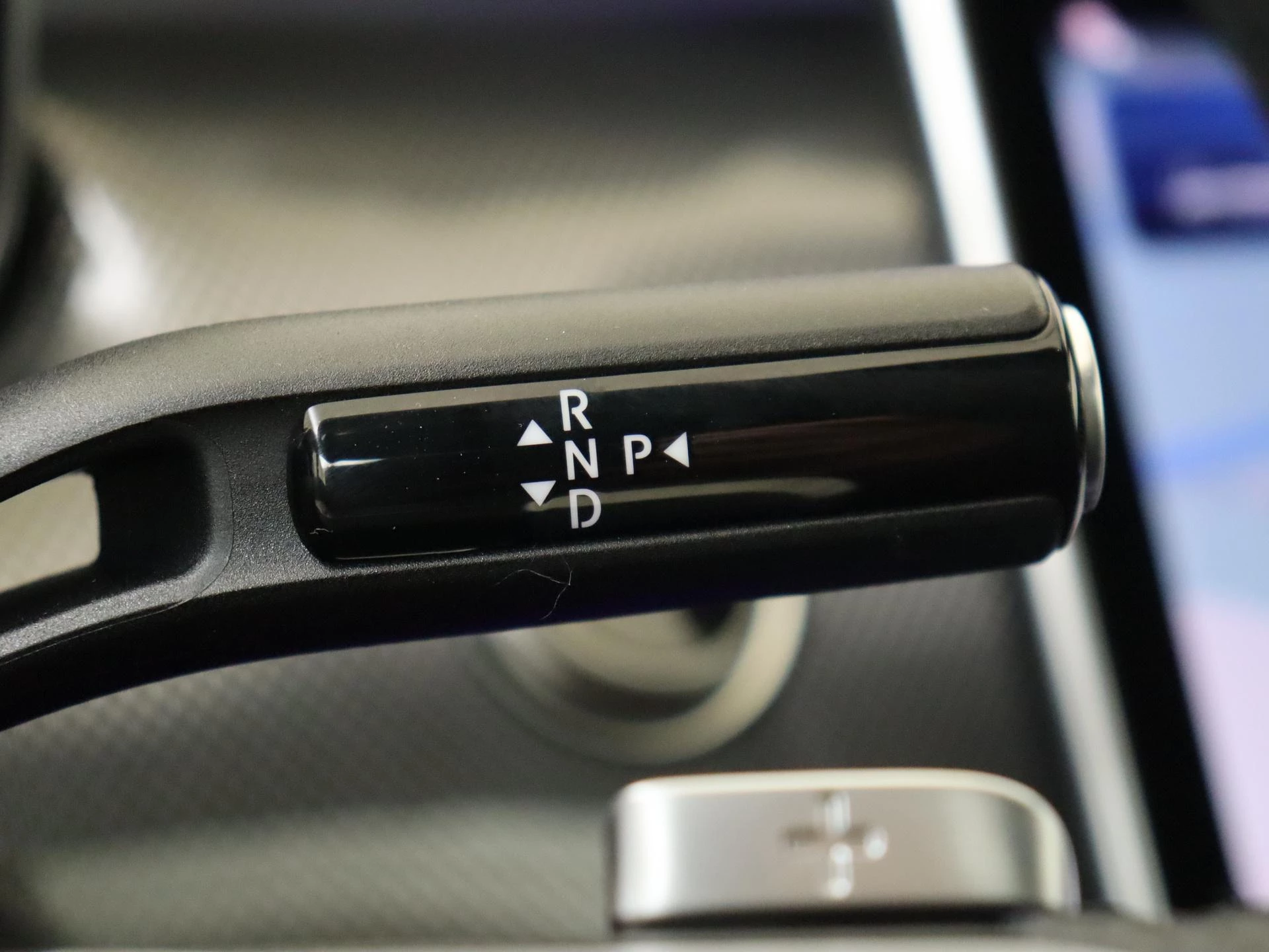 Mercedes-Benz-C-Klasse-image-14