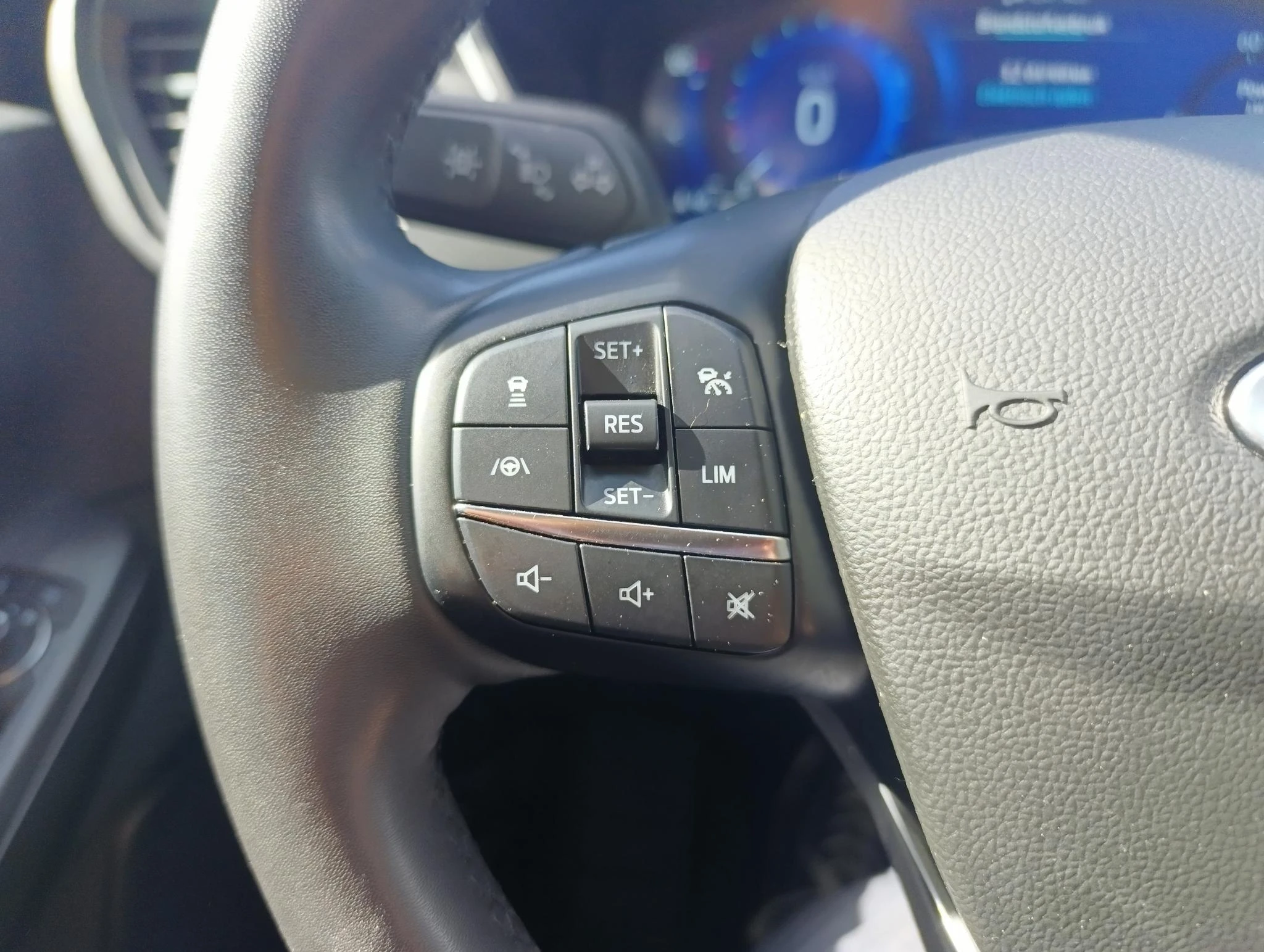 Ford-Kuga-image-21