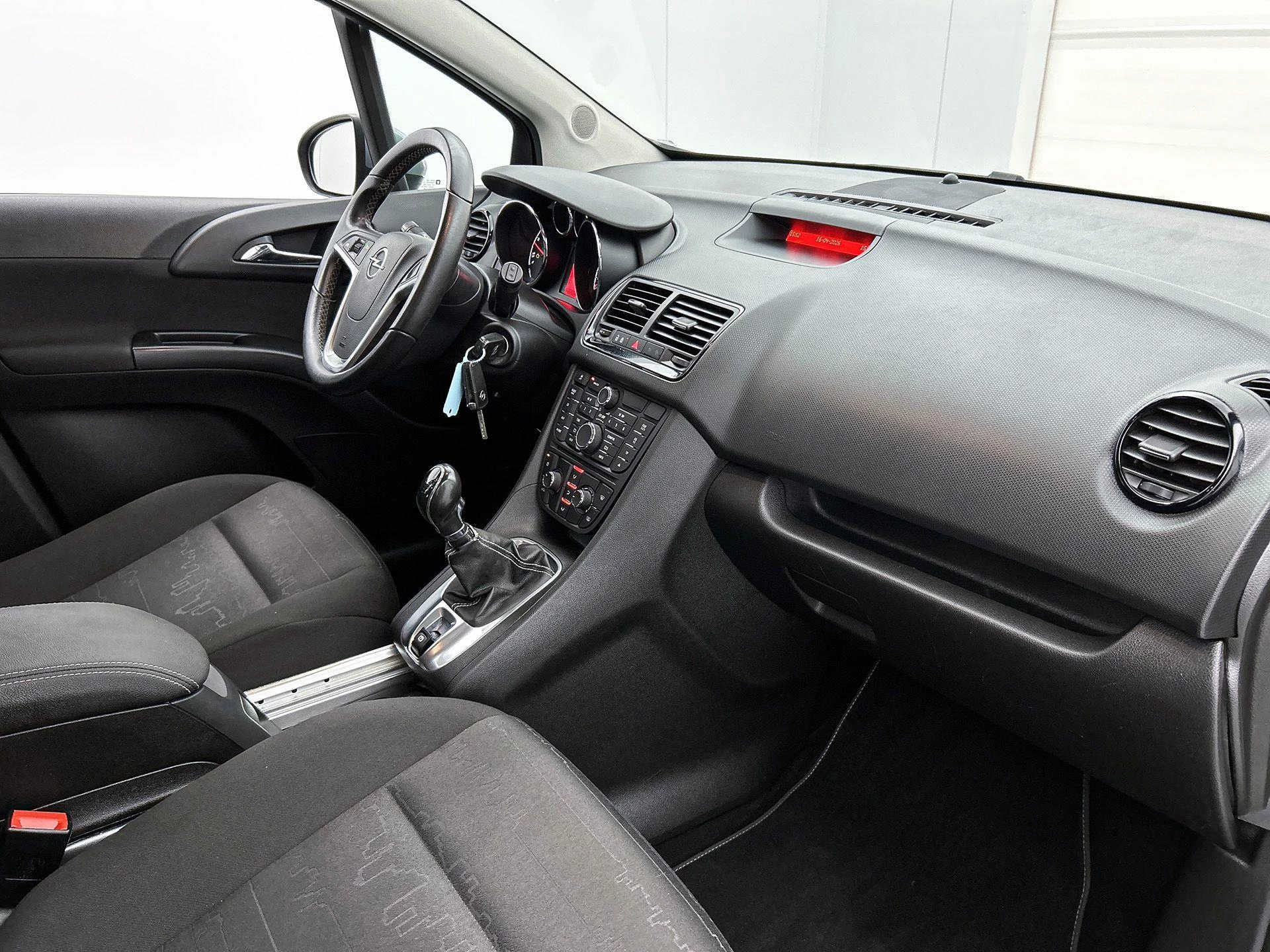 Opel-Meriva-image-18