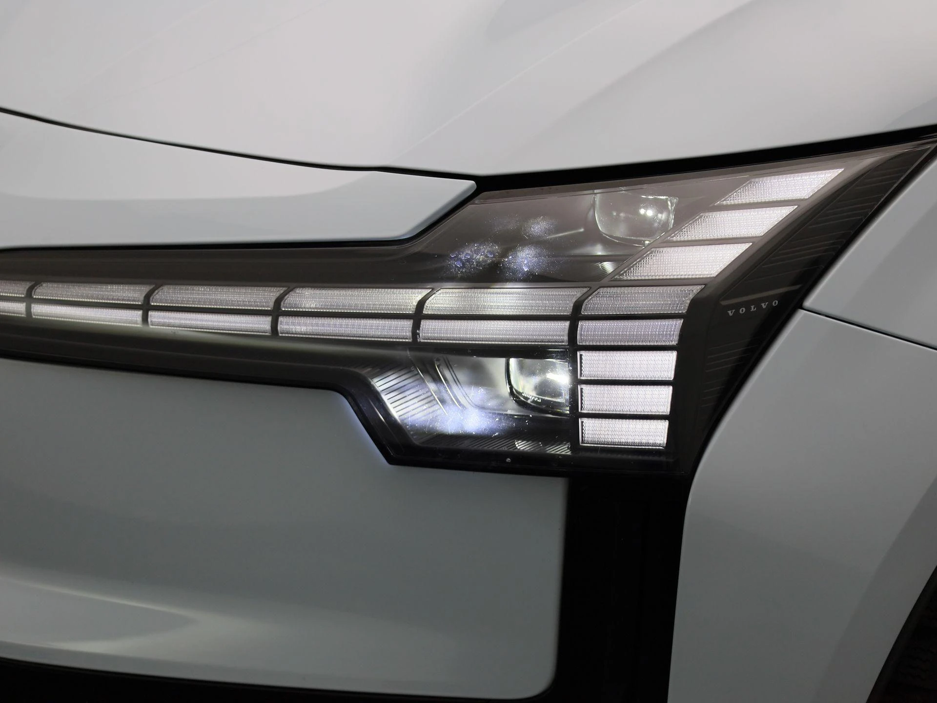 Volvo-EX30-image-19