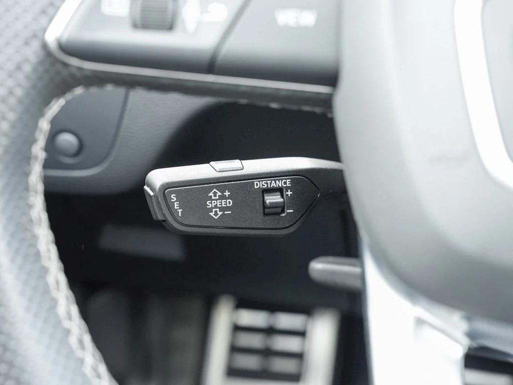 Audi Q5 Sportback 40 TDI S line Navi ACC Panorama