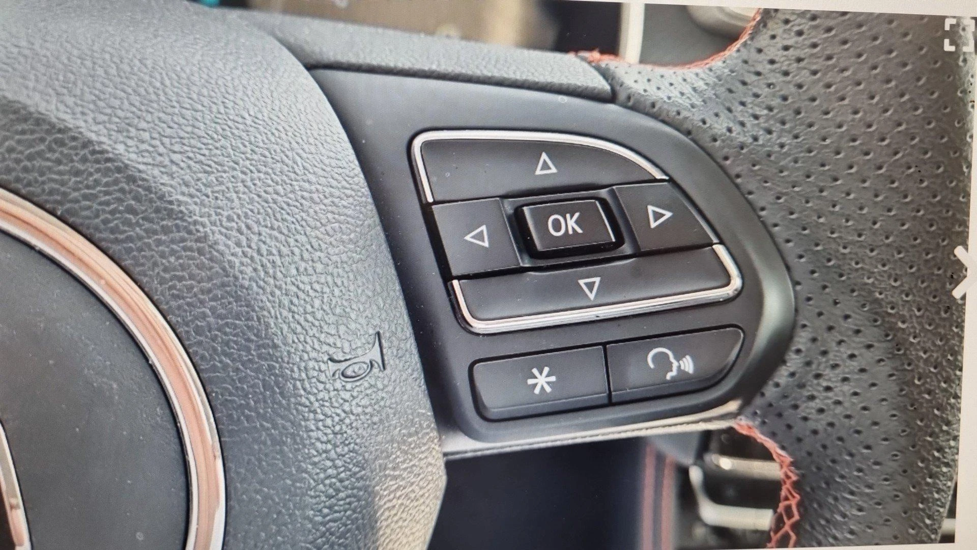 MG ZS EV Long Range Luxury 70 kWh