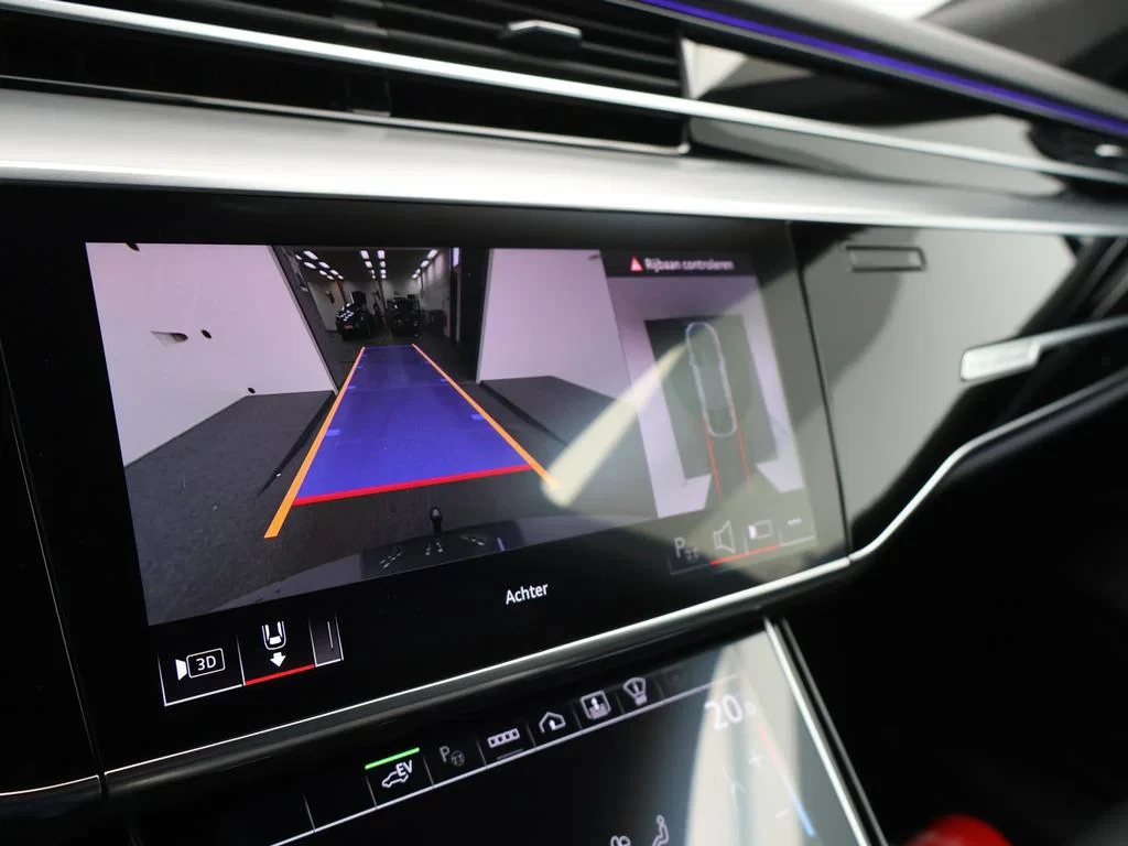 Audi-A8-image-19