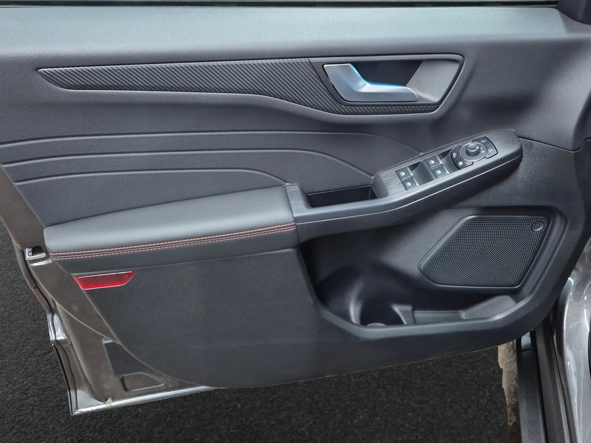 Ford Kuga ST-Line Aut.*KAM*LED-MATRIX*NAVI*GRA*WINTER-PKT.