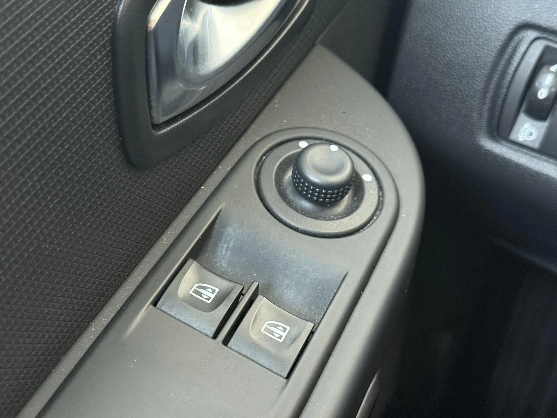 Renault-Clio-image-24