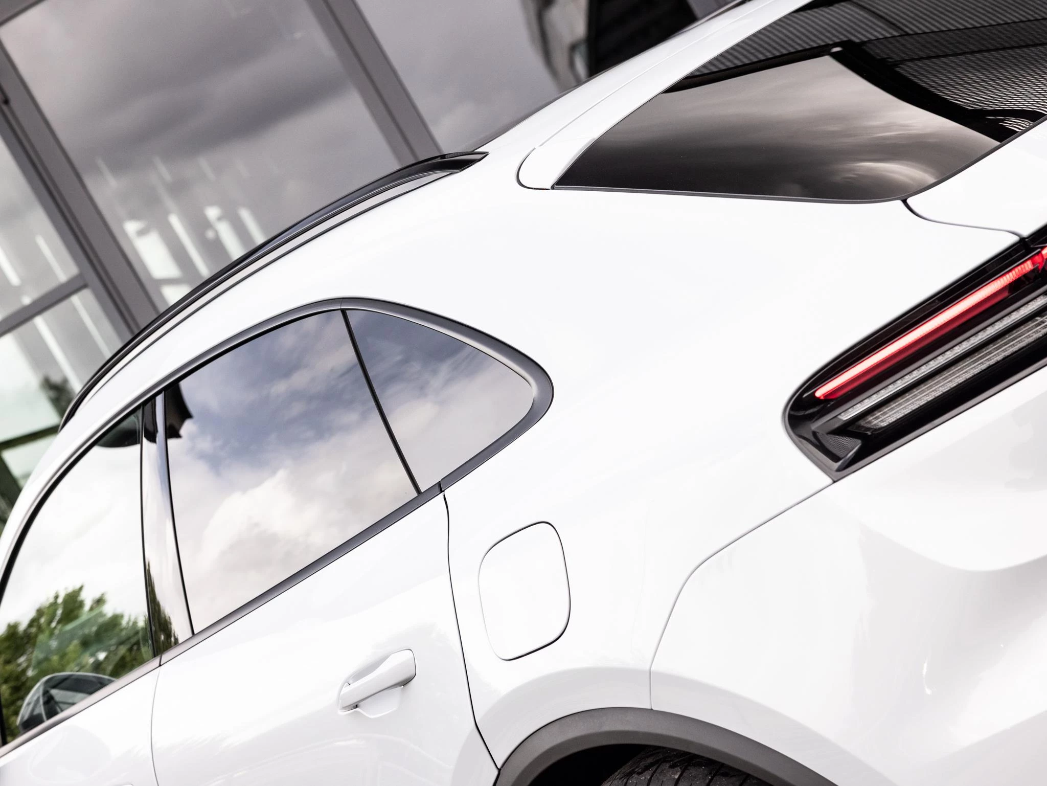 Porsche-Macan-image-10