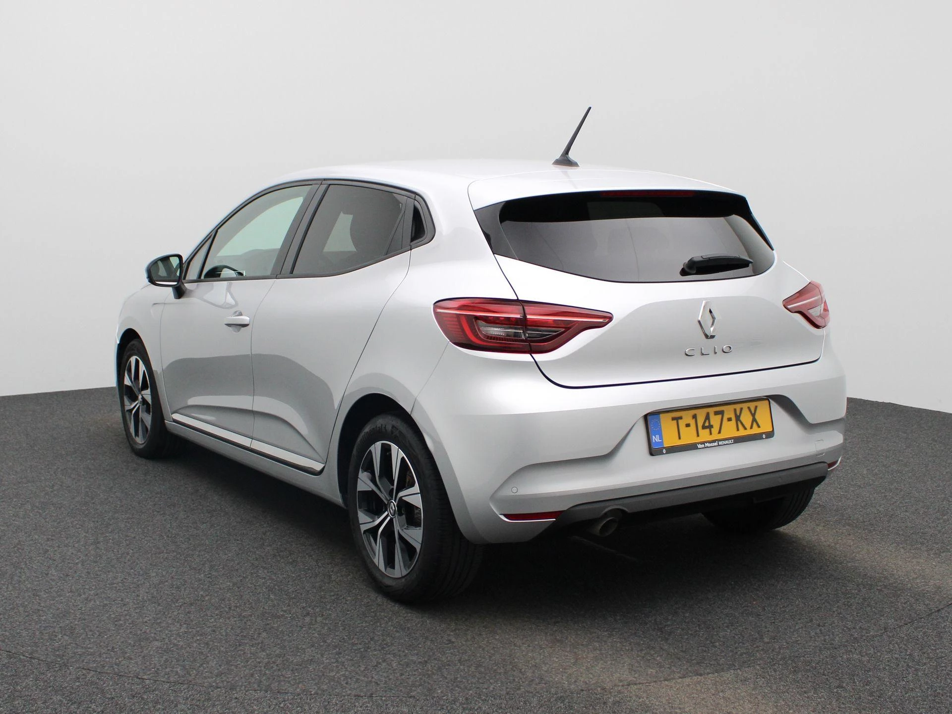 Renault-Clio-image-1