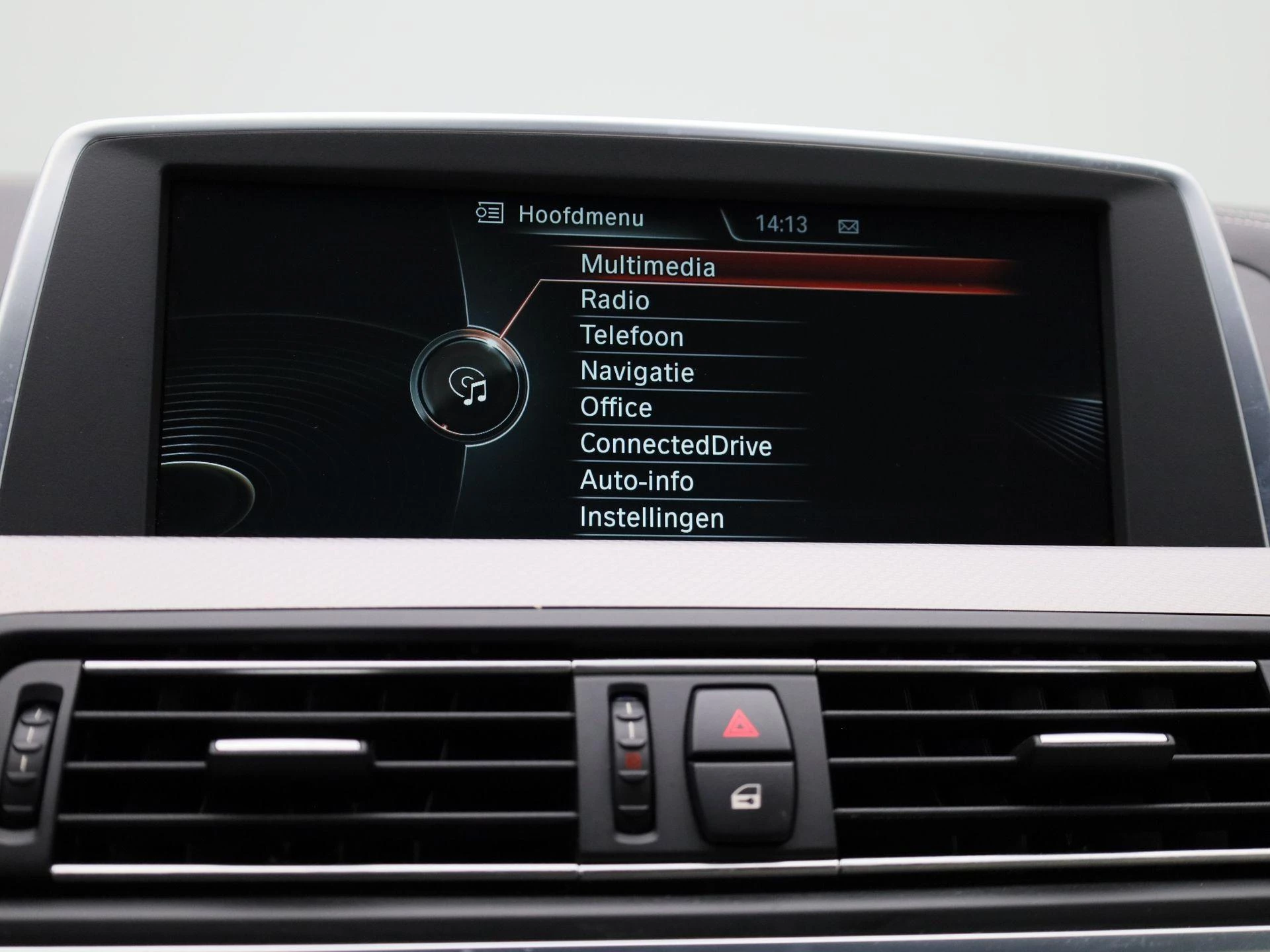 BMW-6 Serie-image-14
